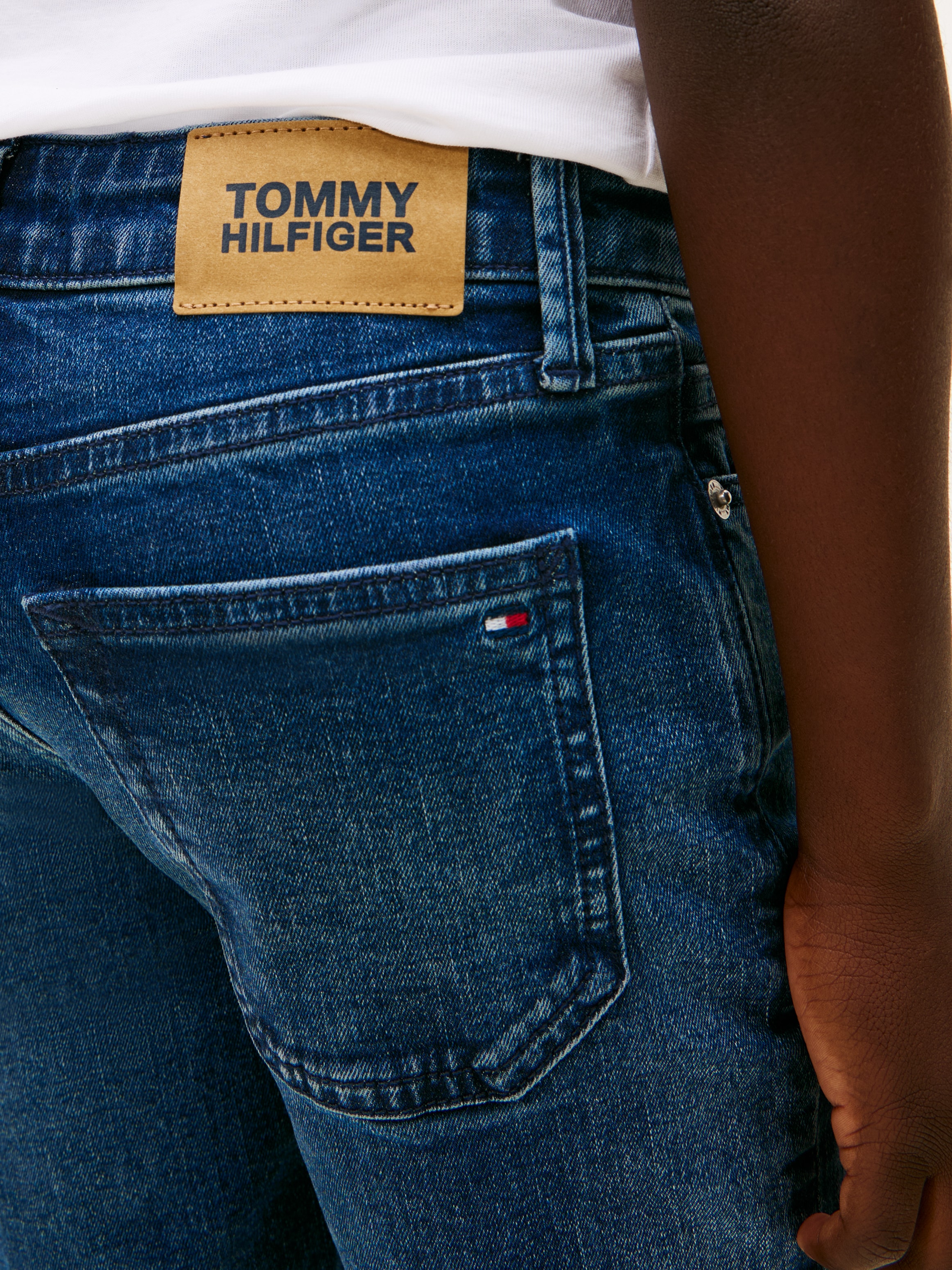 Tommy Hilfiger Gerade Jeans »STRAIGHT DARK JEANS« Regular fit, für Kinder bis 16 Jahre