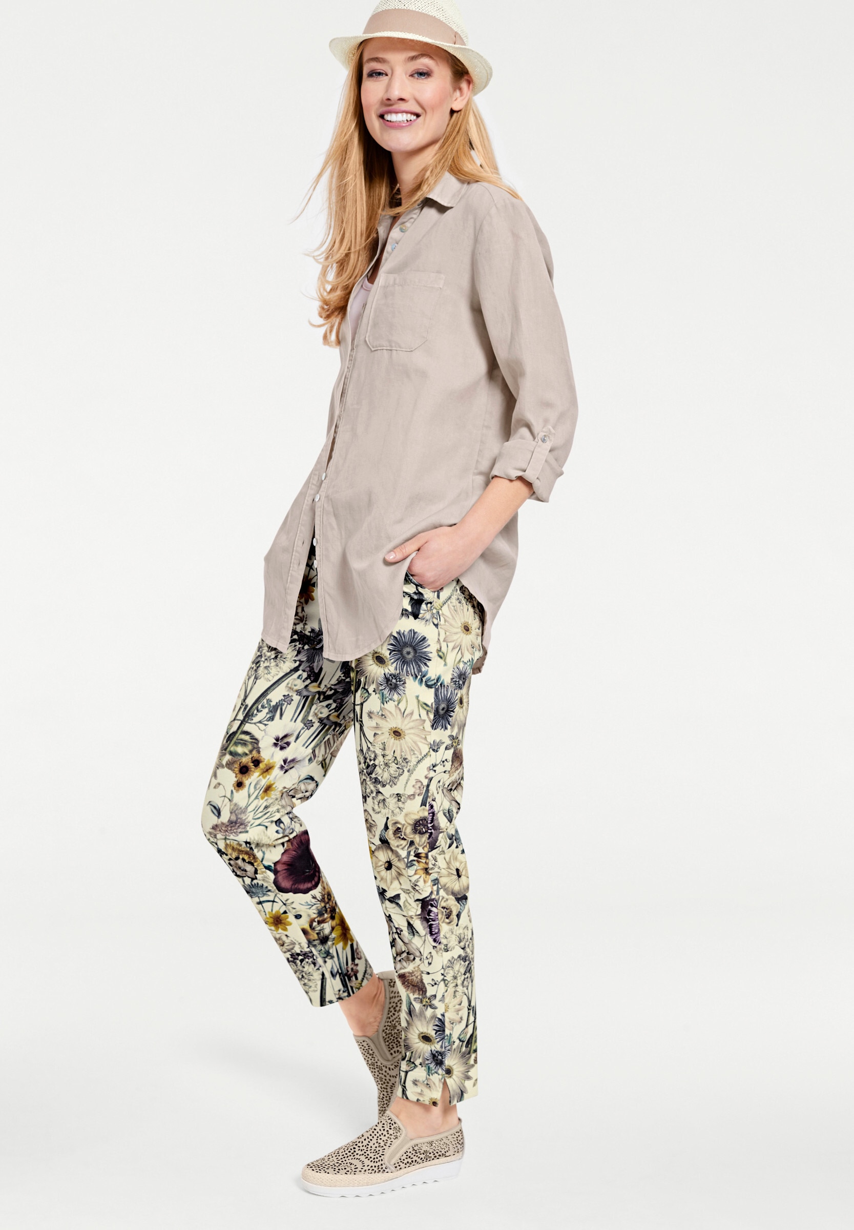 heine Chinohose »Shirthose Druckhose im Flower-Print«