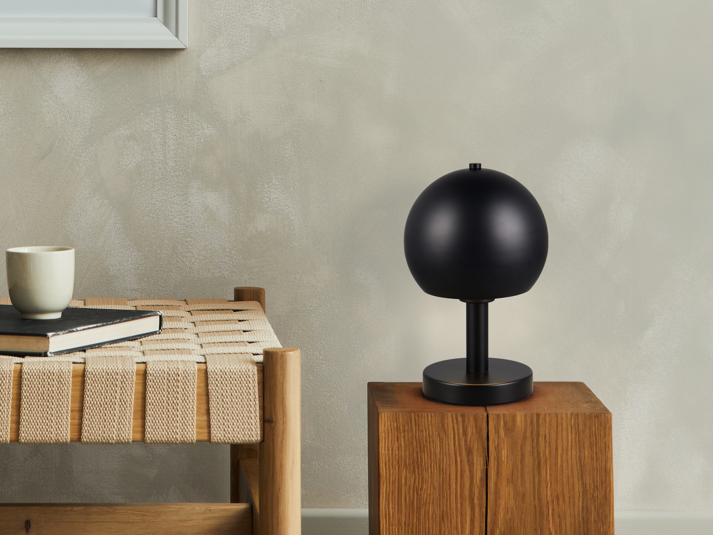 my home Schreibtischlampe »Christelle, Deko Tischleuchte mit Metallschirm Ø 18cm Höhe 29cm« E27 1 Stk. warmweiß - kaltweiß exkl 1x E27 max 10W, indirektes Licht, Lichtaustritt nur nach unten