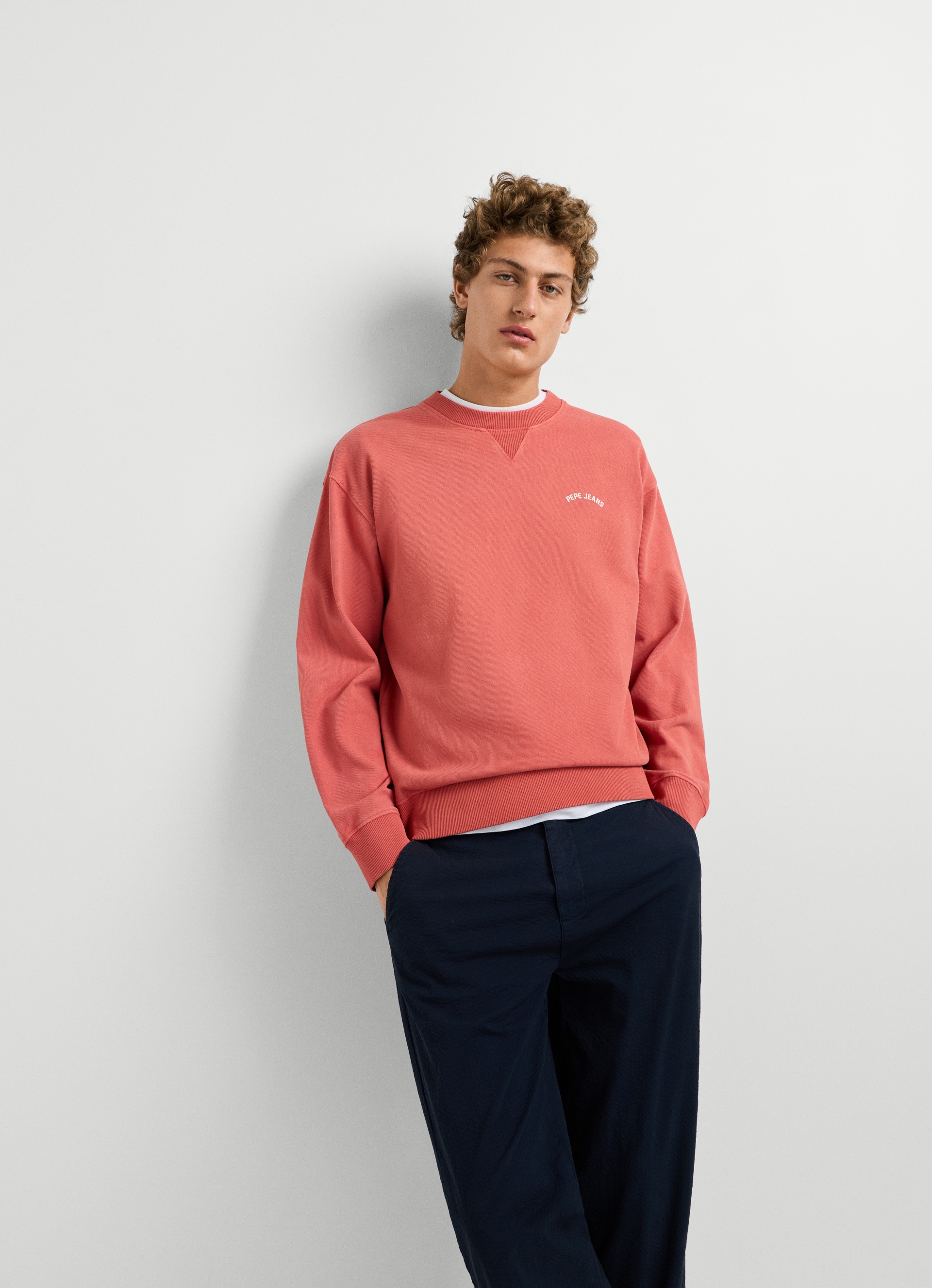 Pepe Jeans Sweatshirt »JOHN CREW«, mit Rippeinsatz am Rundhals, Logoschriftzug

