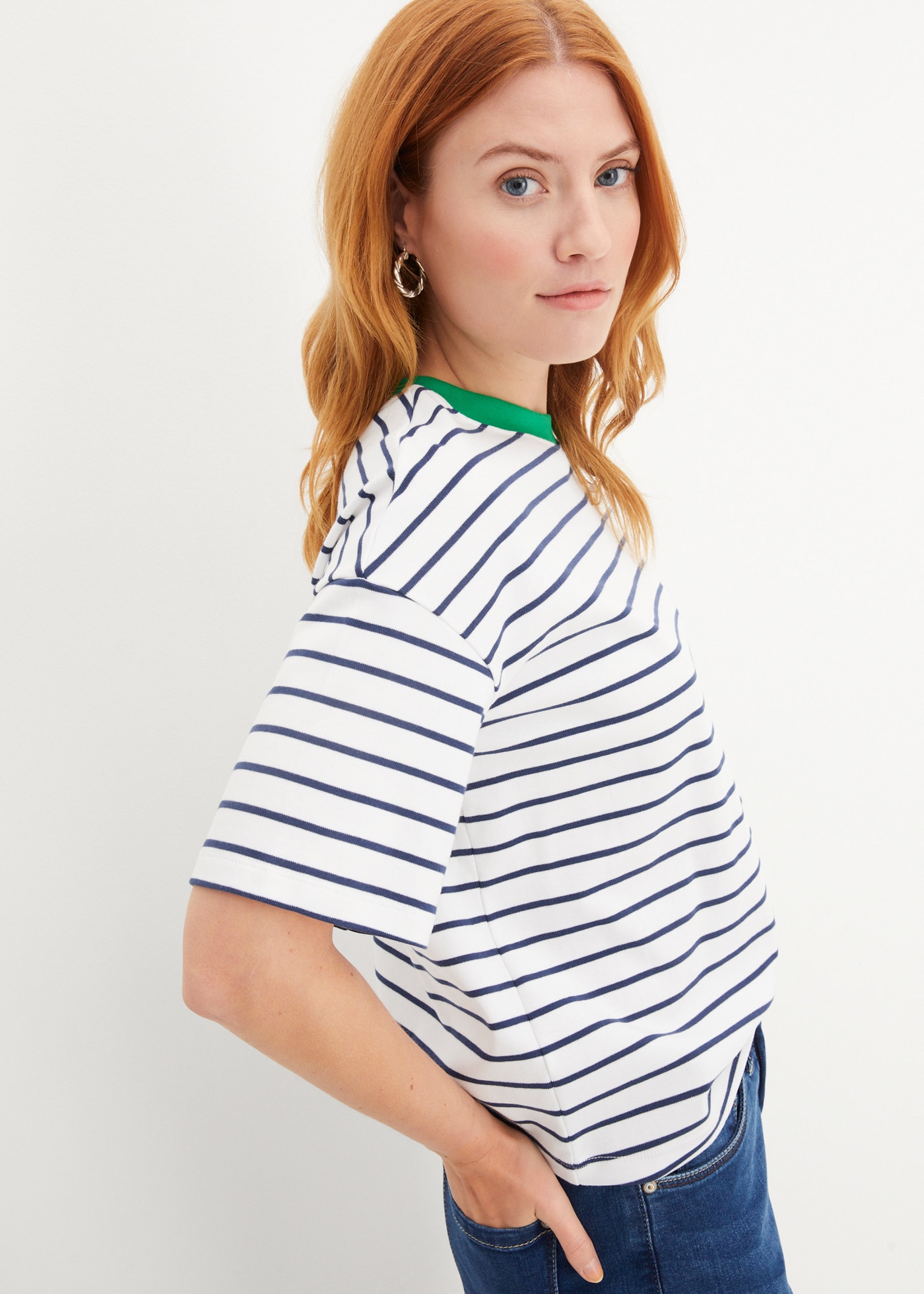 bonprix T-Shirt Oversize-Passform, Halbarm-Design, mit Streifenmuster