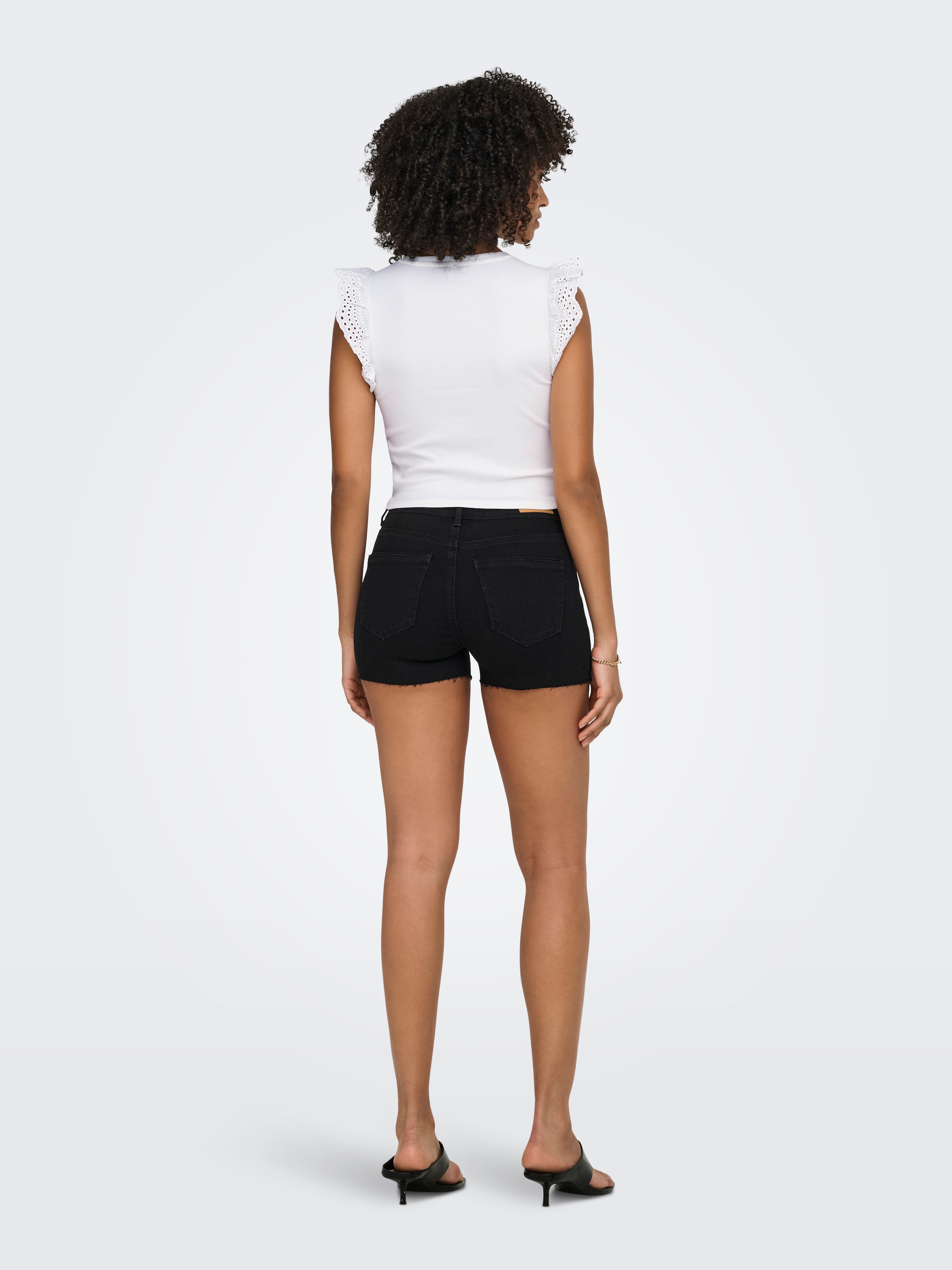 ONLY Rüschentop »ONLMATHILDA S/L LACE DETAIL TOP JRS NOOS« Baumwollmischung, regular fit, Rundhals
