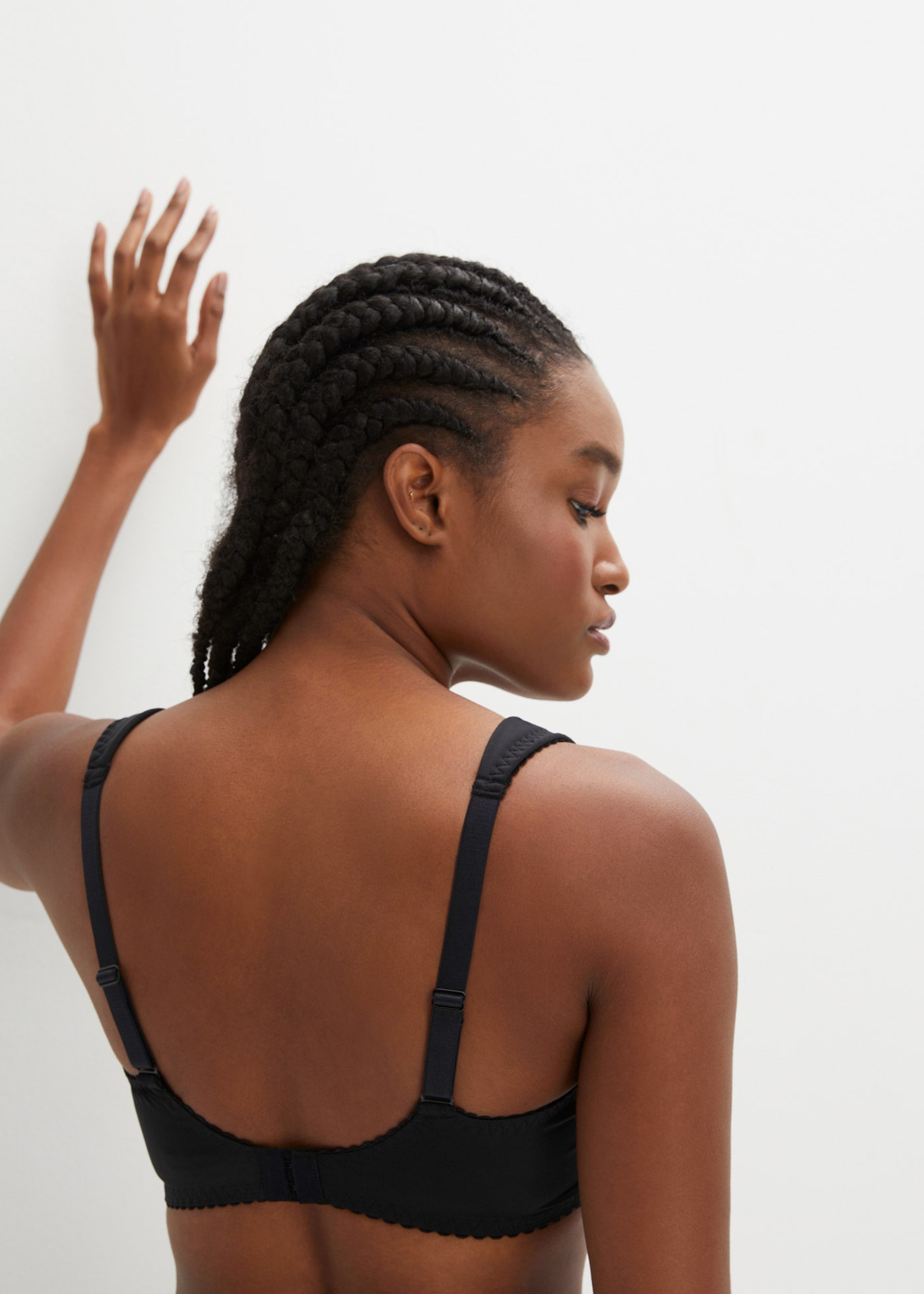 bonprix Minimizer-BH »Minimizer-BH mit gepolsterten Trägern« elastisches Material, gepolsterte Träger, mit Spitze, zweifarbig