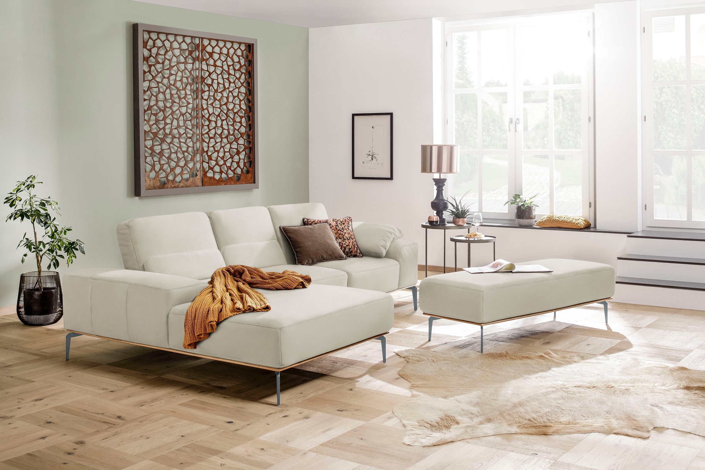 W.SCHILLIG Ecksofa »run, Designsofa mit tollem Sitzkomfort, bequem, L-Form«, mit elegantem Holzsockel, Füße in Silber matt, Breite 279 cm