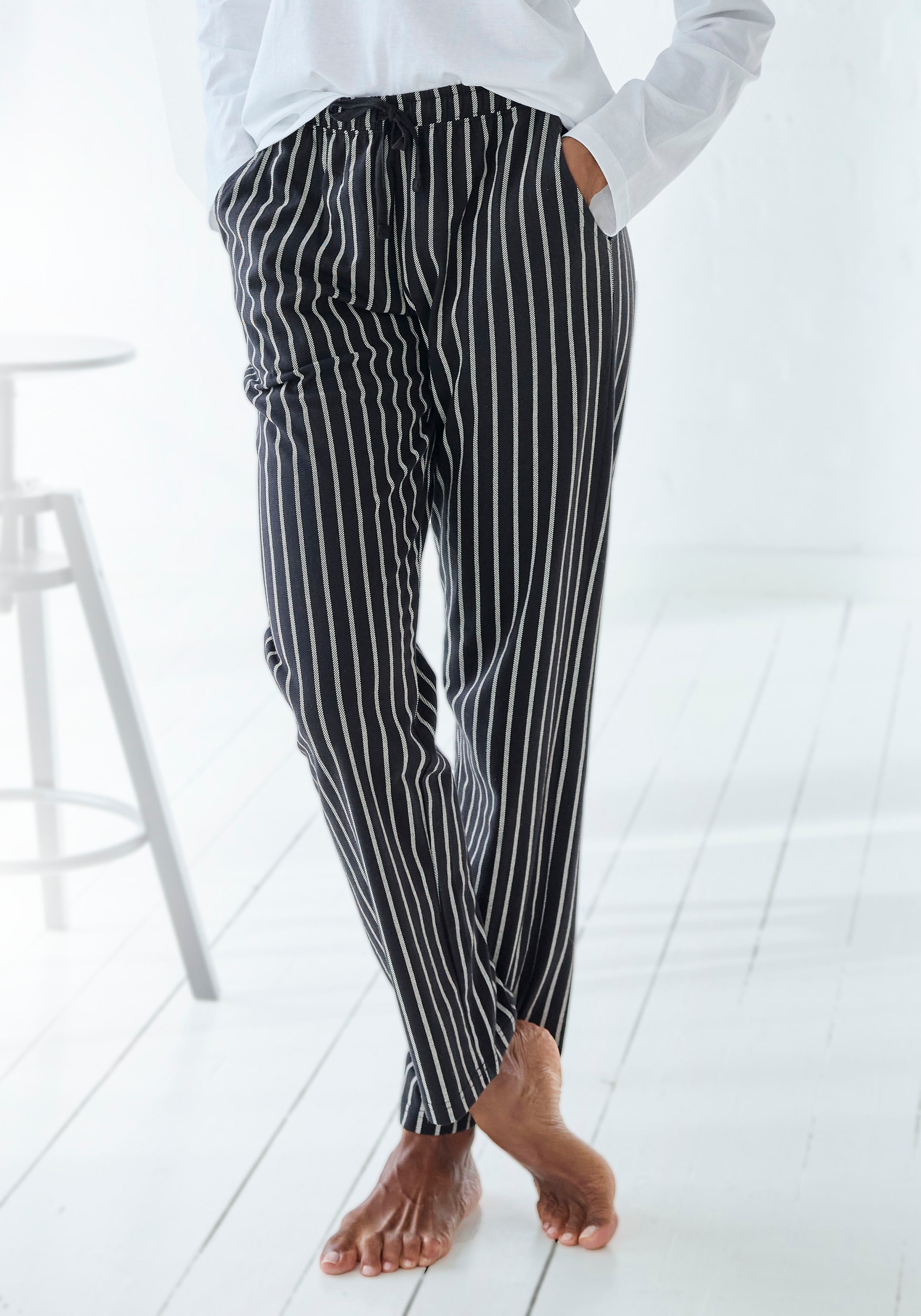 Vivance Dreams Damen Pyjamahose mit Schwarz-Weiß-Druck in schwarz-weiß, Größe 32/34