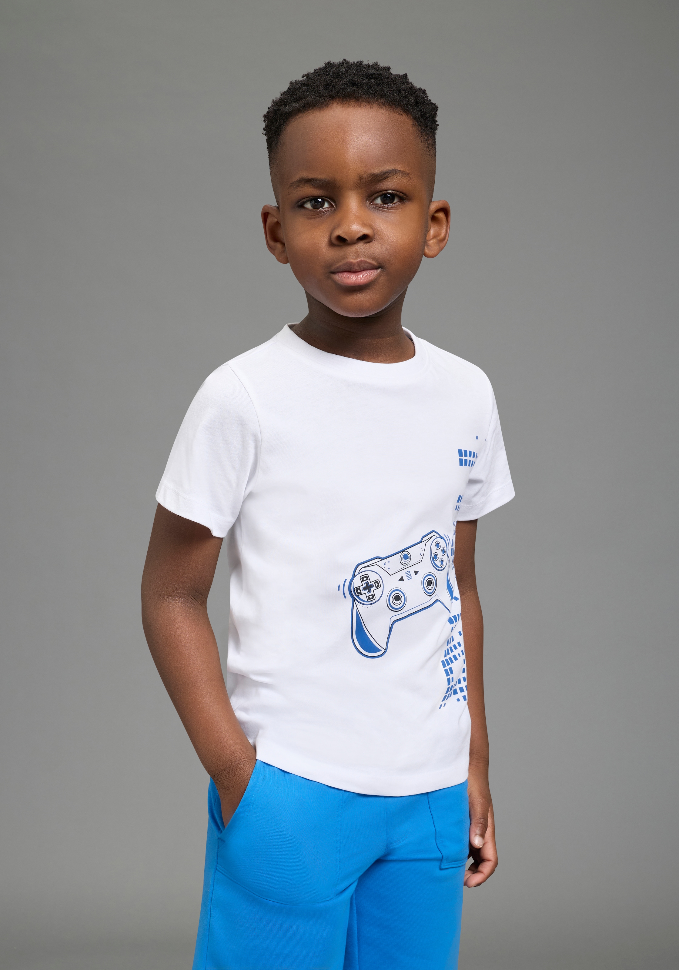 KIDSWORLD T-Shirt »2er Pack Shirts mit Gamer/Controller Print« Packung, 2, 2 tlg. Basic Passform, Rundhalsausschnitt, Allover-Druck, aus Baumwolle