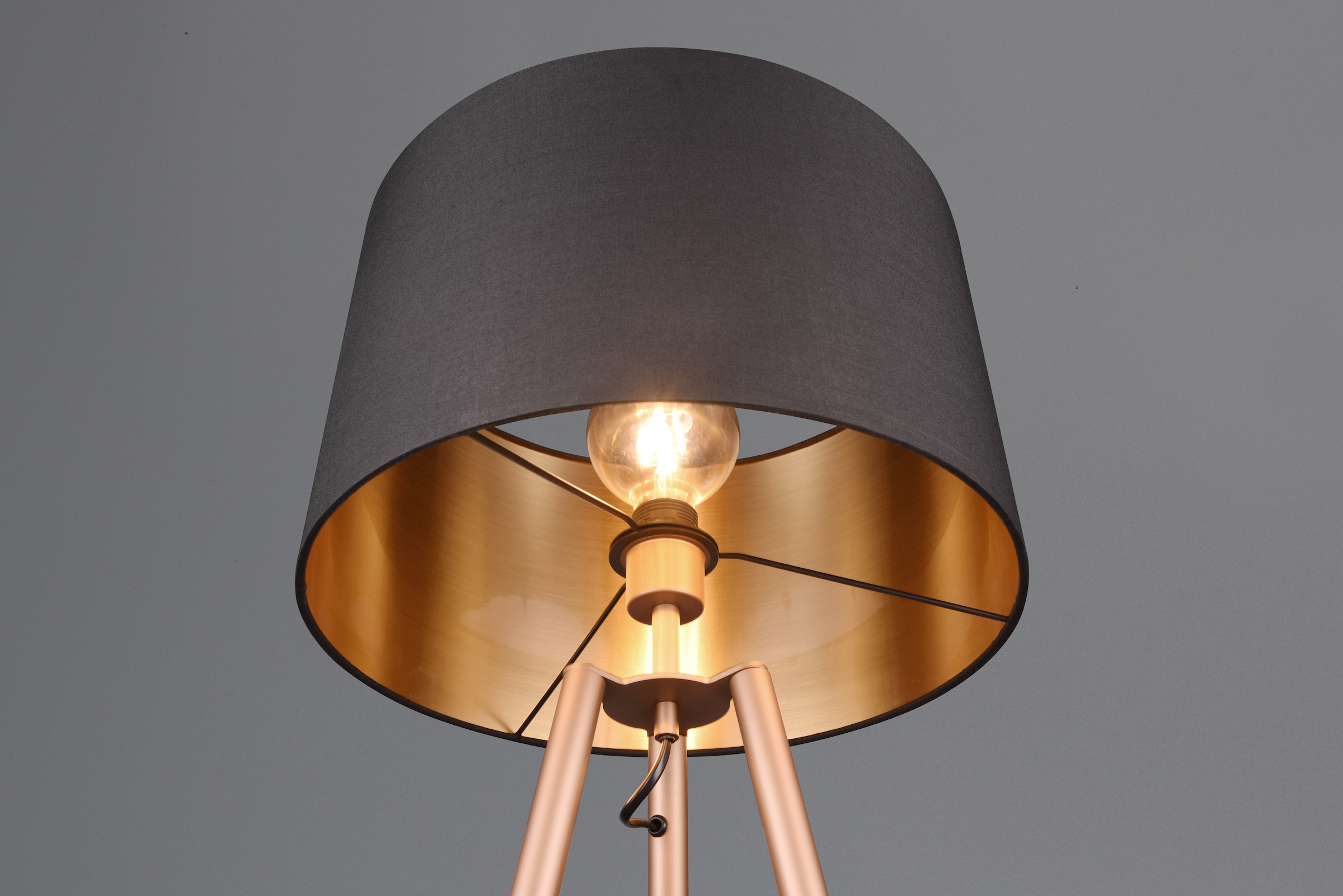 REALITY Leuchten Stehlampe »COLETTE, Stehleuchte Dreibein mit Ablagefläche exkl 1xE27 max 60W«, 1 flammig, Leuchtmittel E27 | Leuchtmittel wechselbar, Stehleuchte Ø 57cm mit Fußschalter moderne Farbkombination innen gold