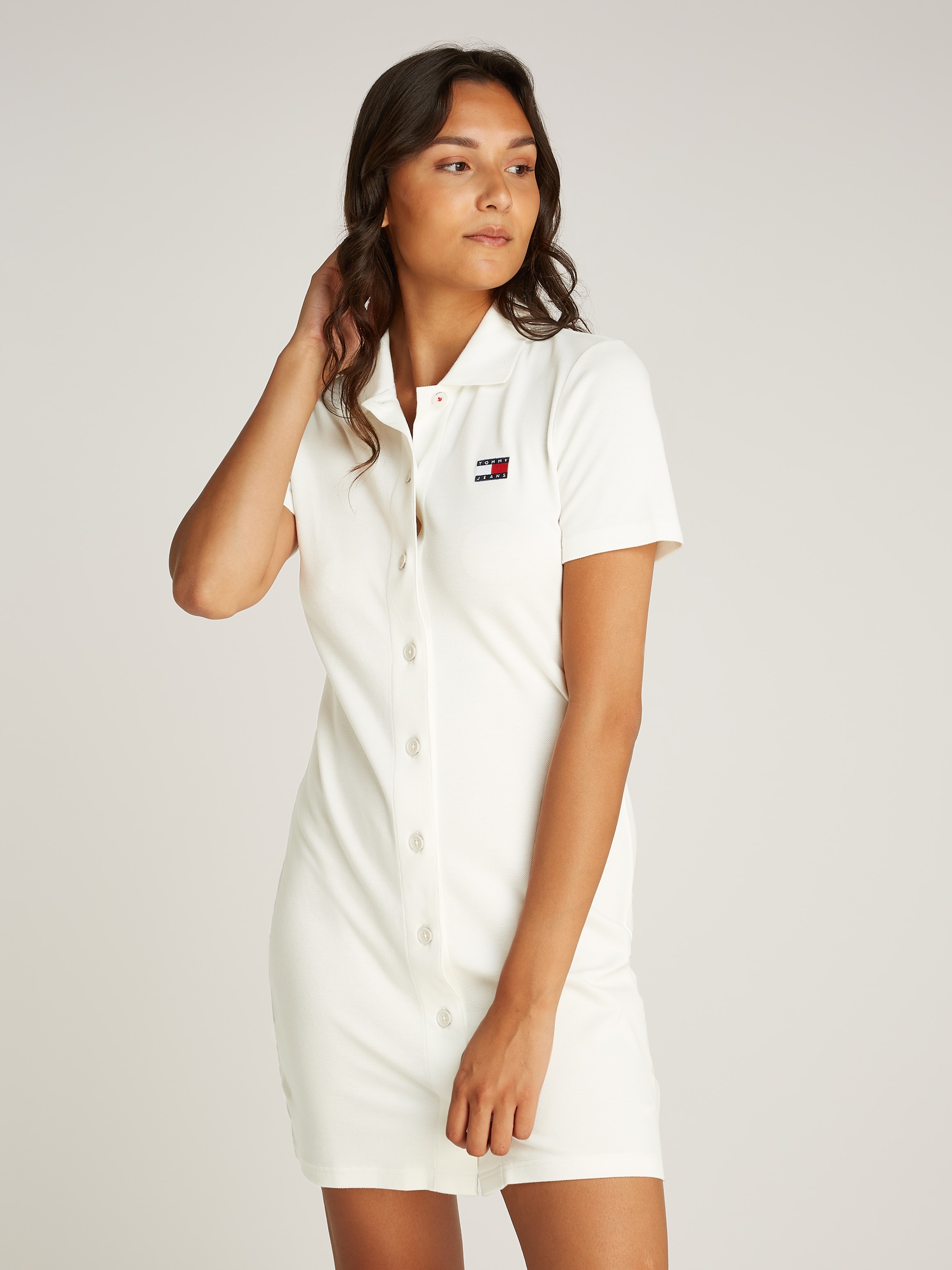 Tommy Jeans Polokleid »TJW BADGE PIQUE POLO DRESS«, mit Logo-Badge