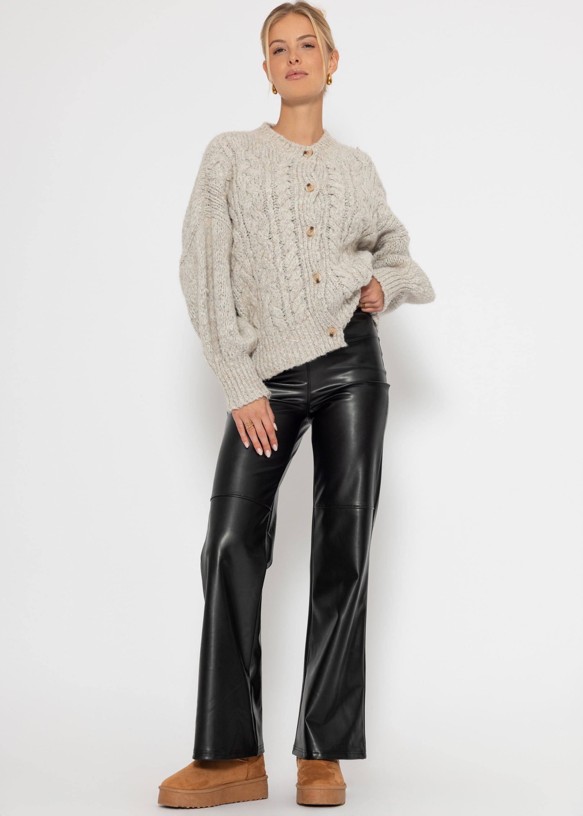 SASSYCLASSY Lederhose »High-Rise Flared Thermo Kunstleder Leggings mit breitem Bund«  Kunstleder-Leggings Schwarz mit ausgestelltem Bein und breitem Bund