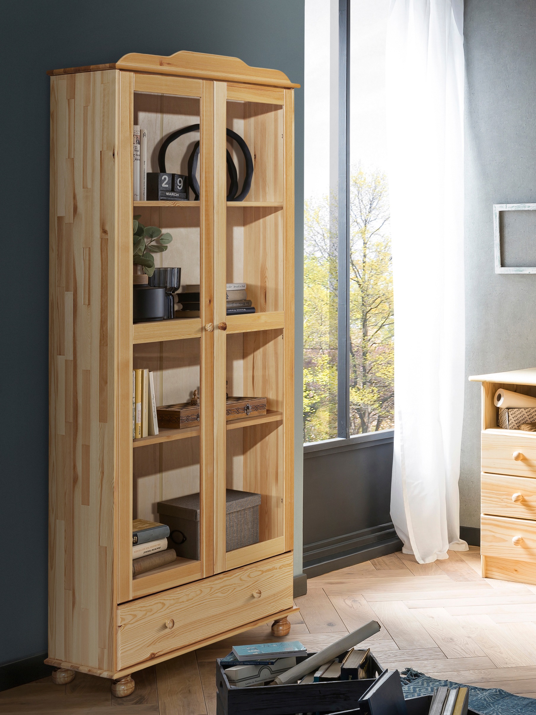 Home affaire Vitrine, mit gedrechselten Füßen
