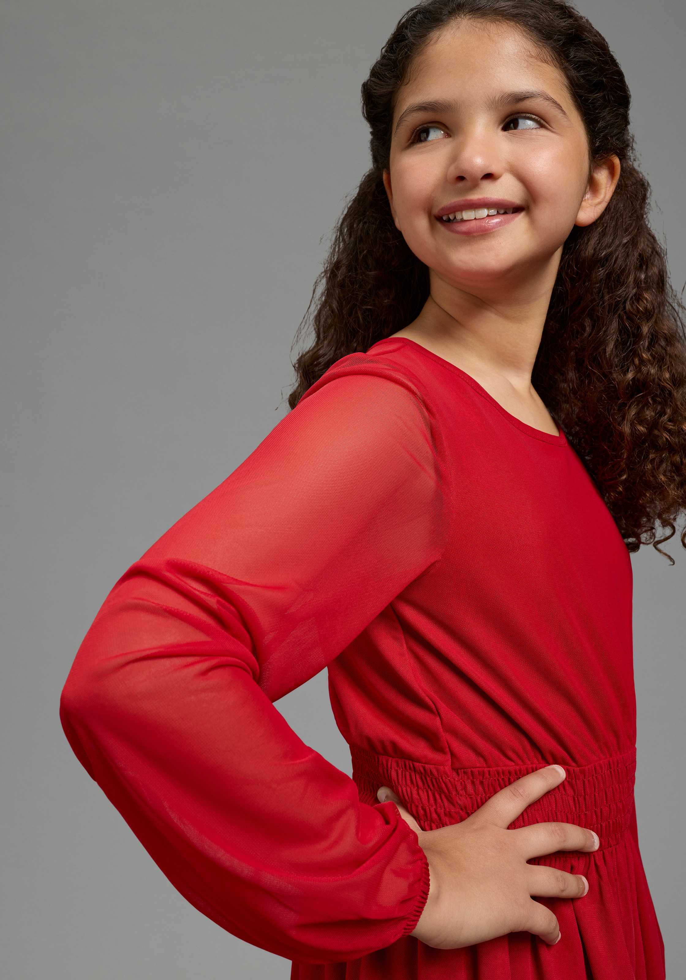 Bruno Banani Jerseykleid »Meshkleid mit transparenten Ärmeln für festliche Anlässe« Für TEENS. Shirtkleid mit Chiffon