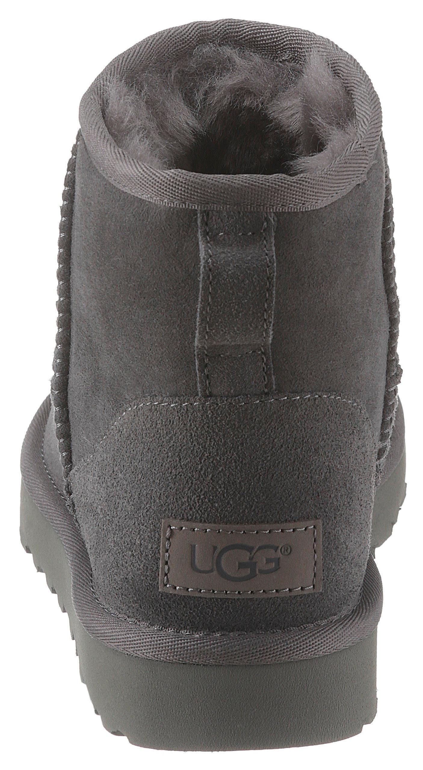 UGG Winterboots »Classic Mini 2«, Snowboots, Winterstiefel, Schlupfstiefel mit Lammfell, Weite schmal