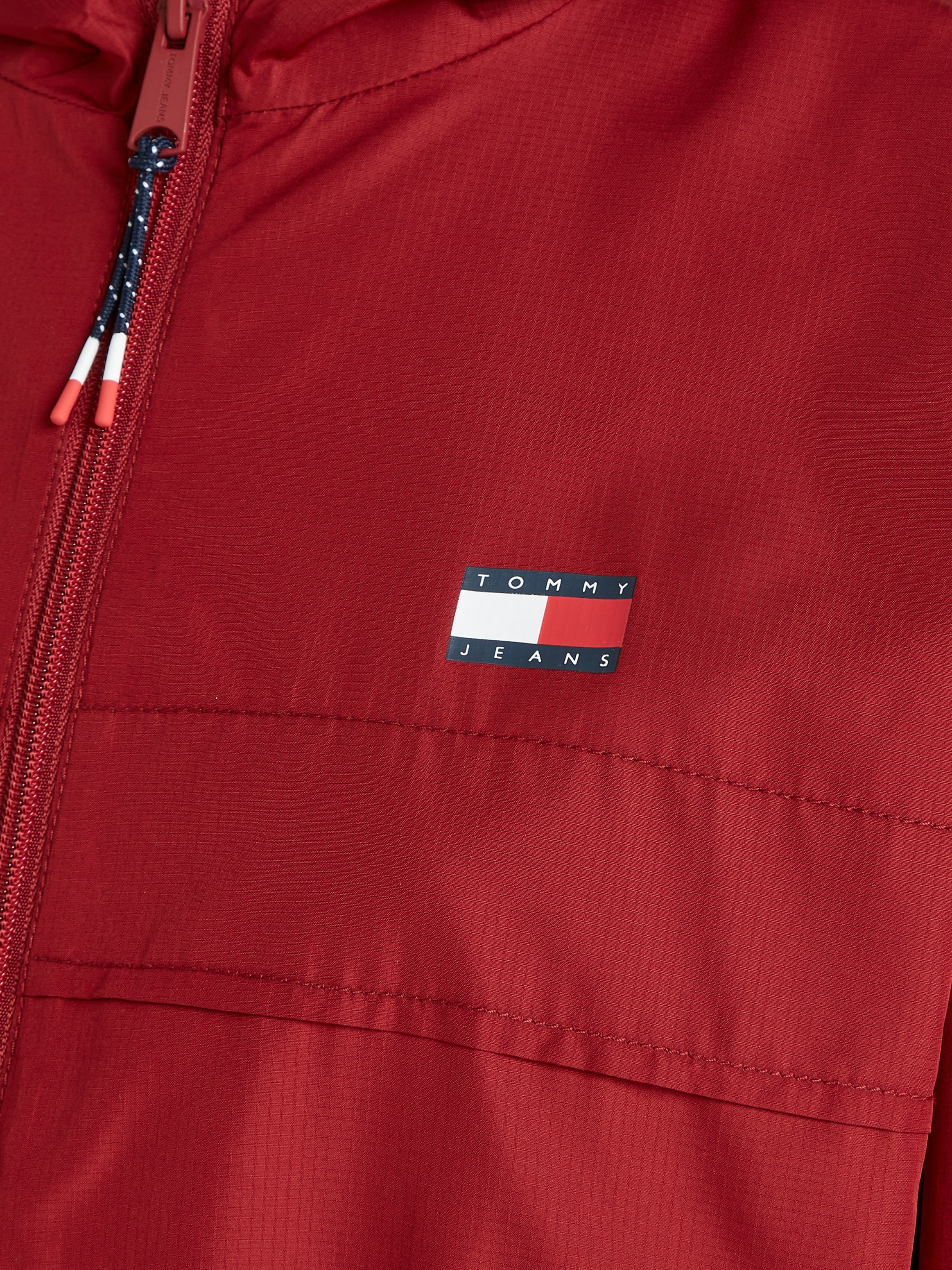 Tommy Jeans Windbreaker »TJW CRP LT CHICAGO«, in modischer Cropped Form