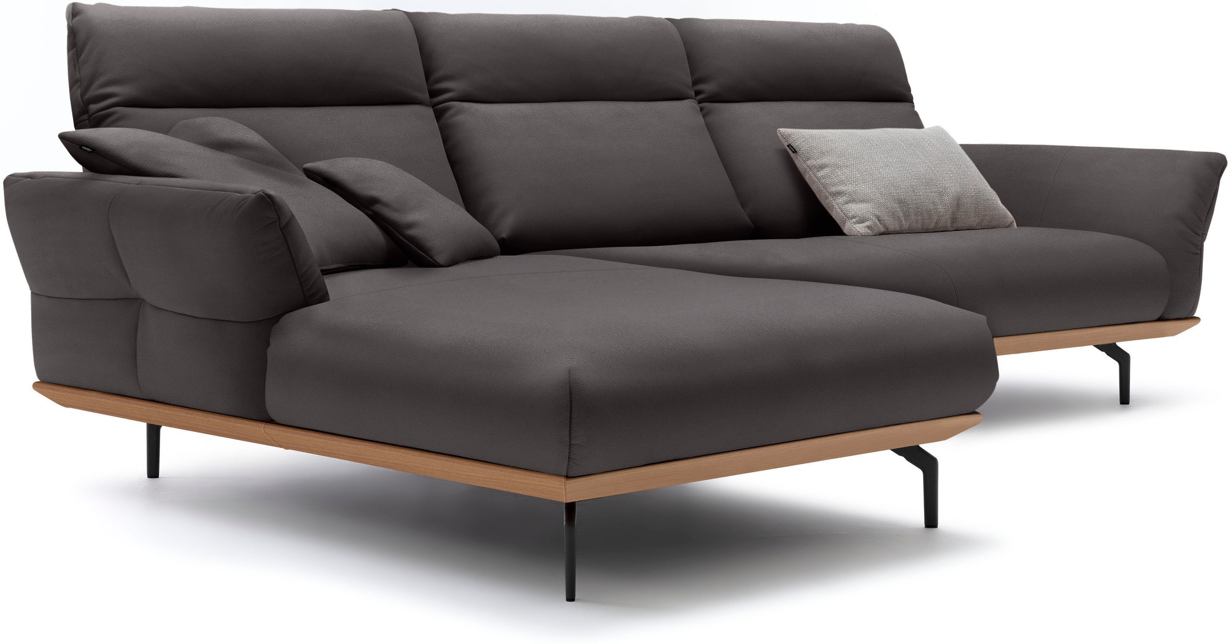 Creation BY ROLF BENZ Ecksofa »CR.460«, Sockel in Eiche, Winkelfüße in Umbragrau, Breite 318 cm