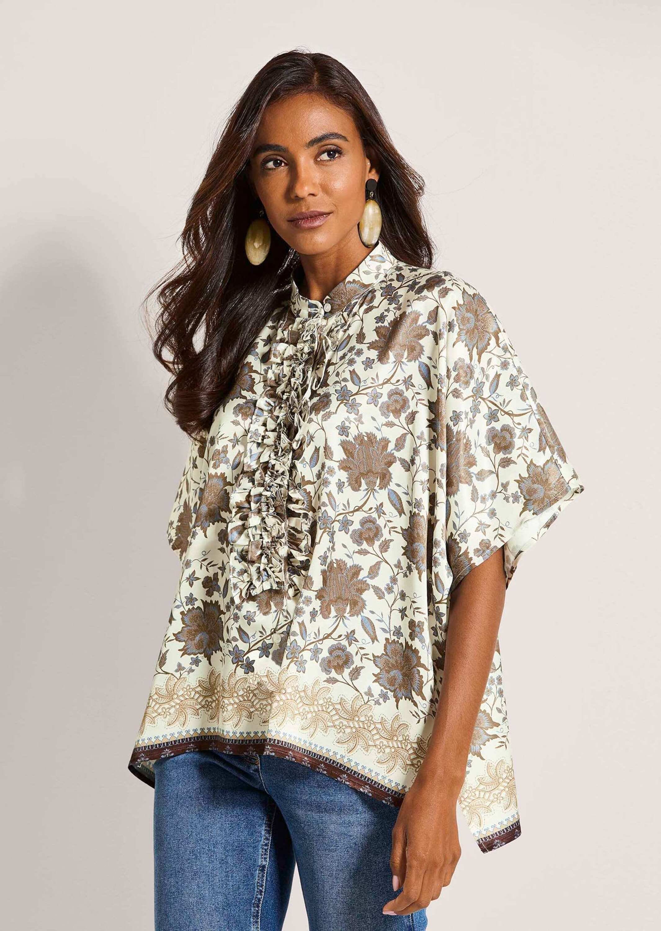 MADELEINE Kurzarmbluse »Blusenshirt Sommerbluse mit floralem Muster« Feine Rüschendekoration