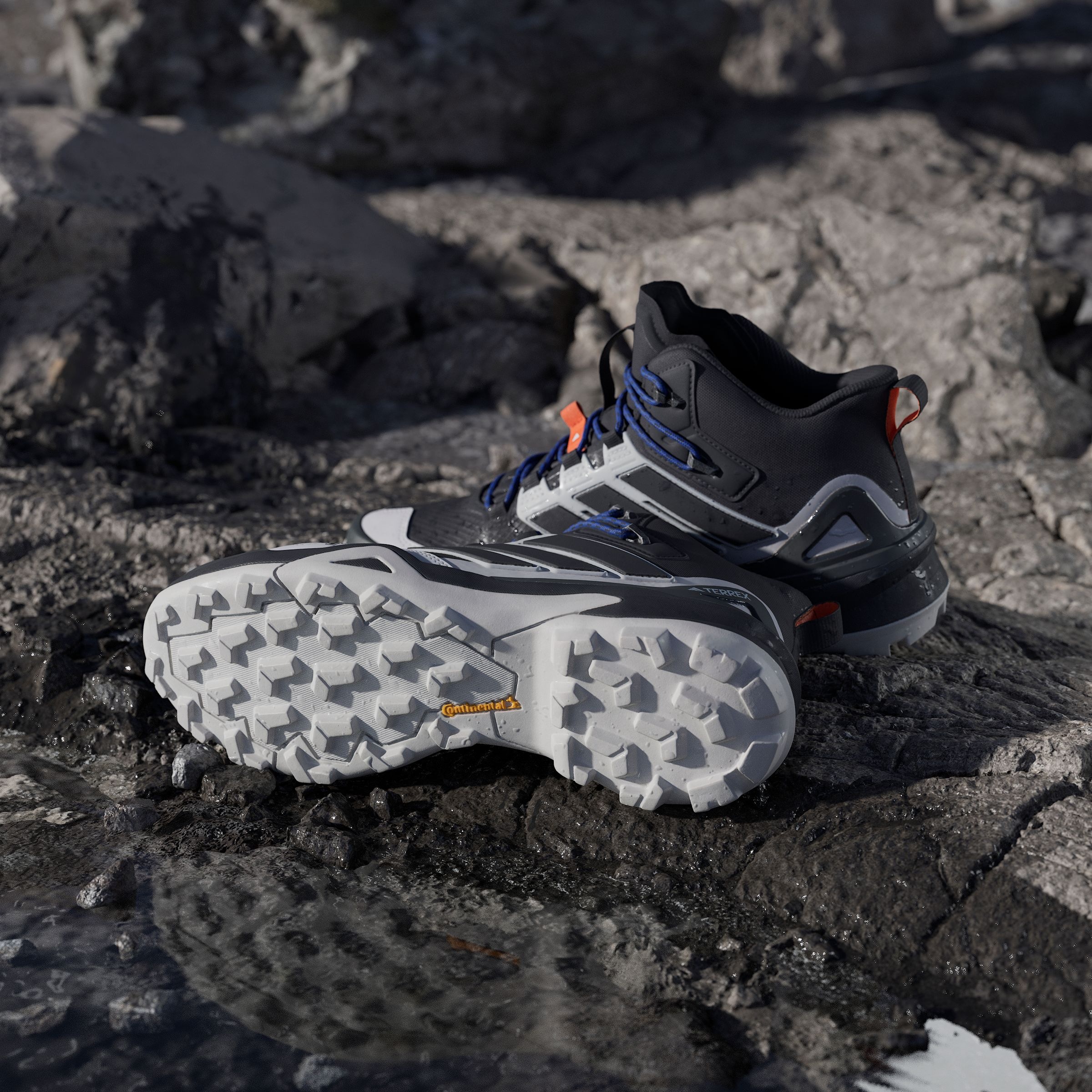 adidas TERREX Wanderschuh »TERREX SKYCHASER MID GORE-TEX«, wasserdicht