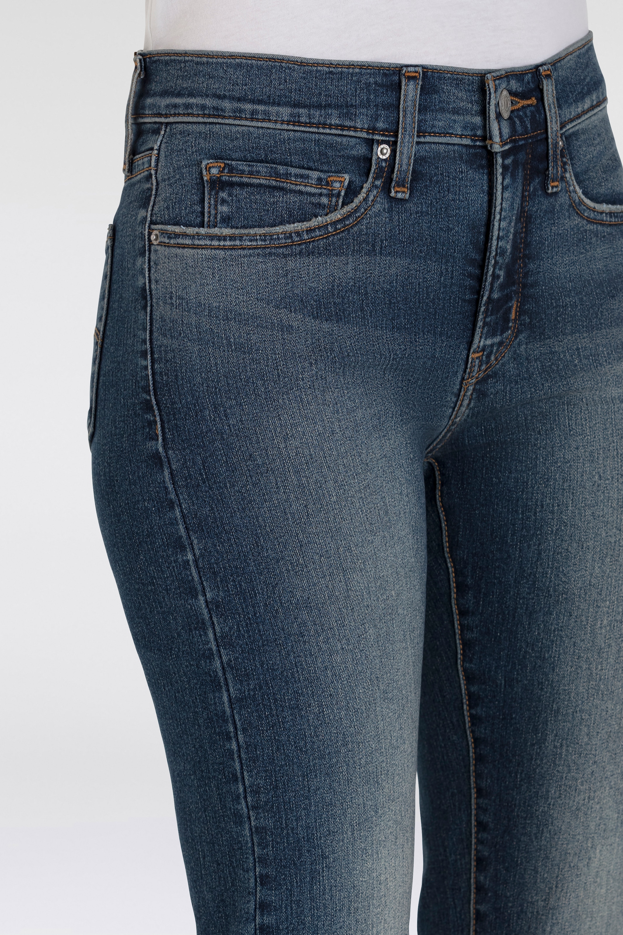 Levi's® Röhrenjeans »312 Shaping Slim«, Schmale Shaping Slim Form