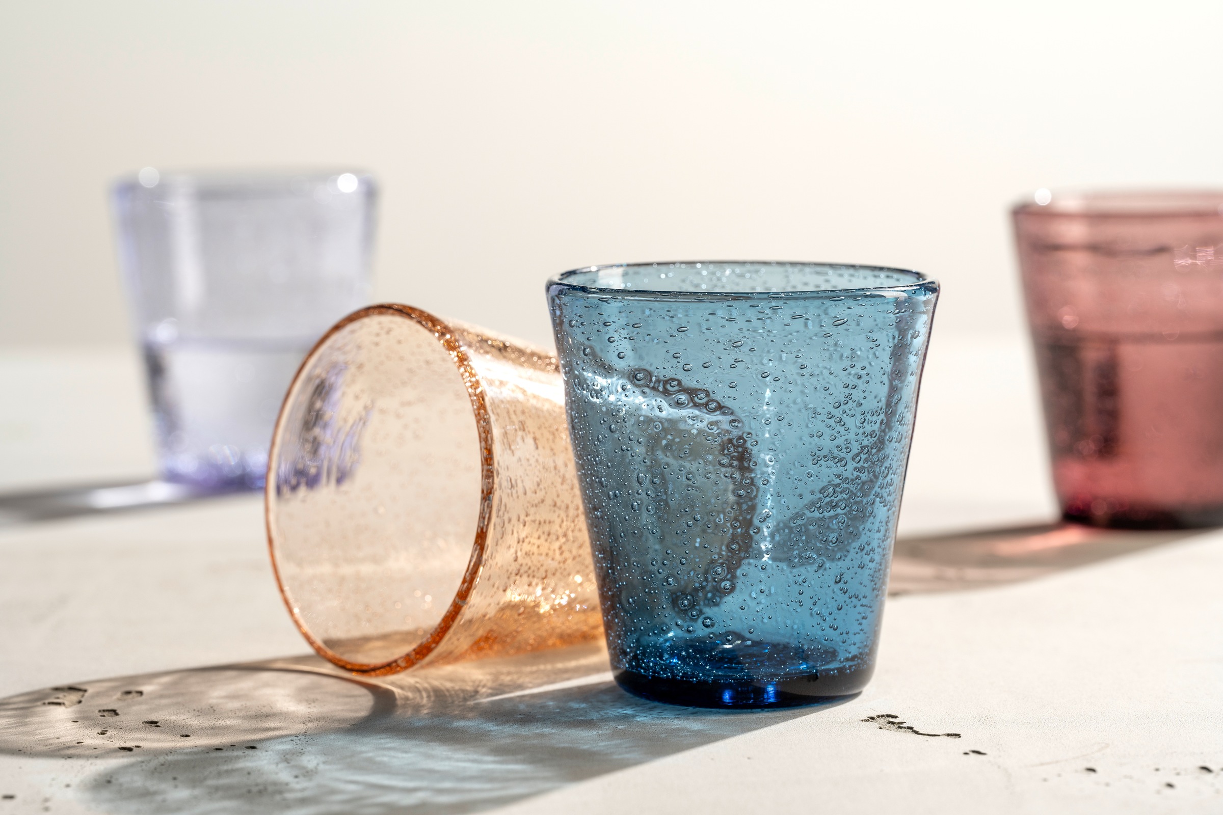 LEONARDO Gläser-Set »Trinkglas BURANO, 330 ml, 4er-Set« aus mundgeblasenem Schaumglas