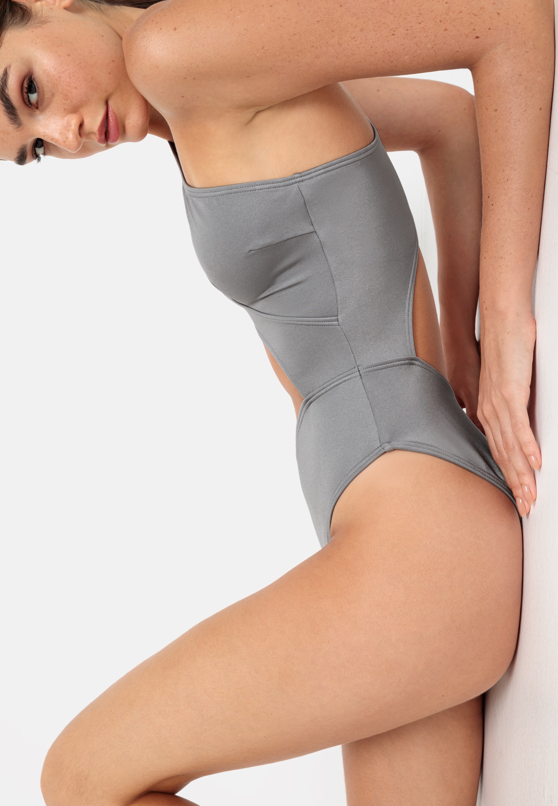 LSCN by LASCANA Monokini »Nele«, mit glänzender Beschichtung