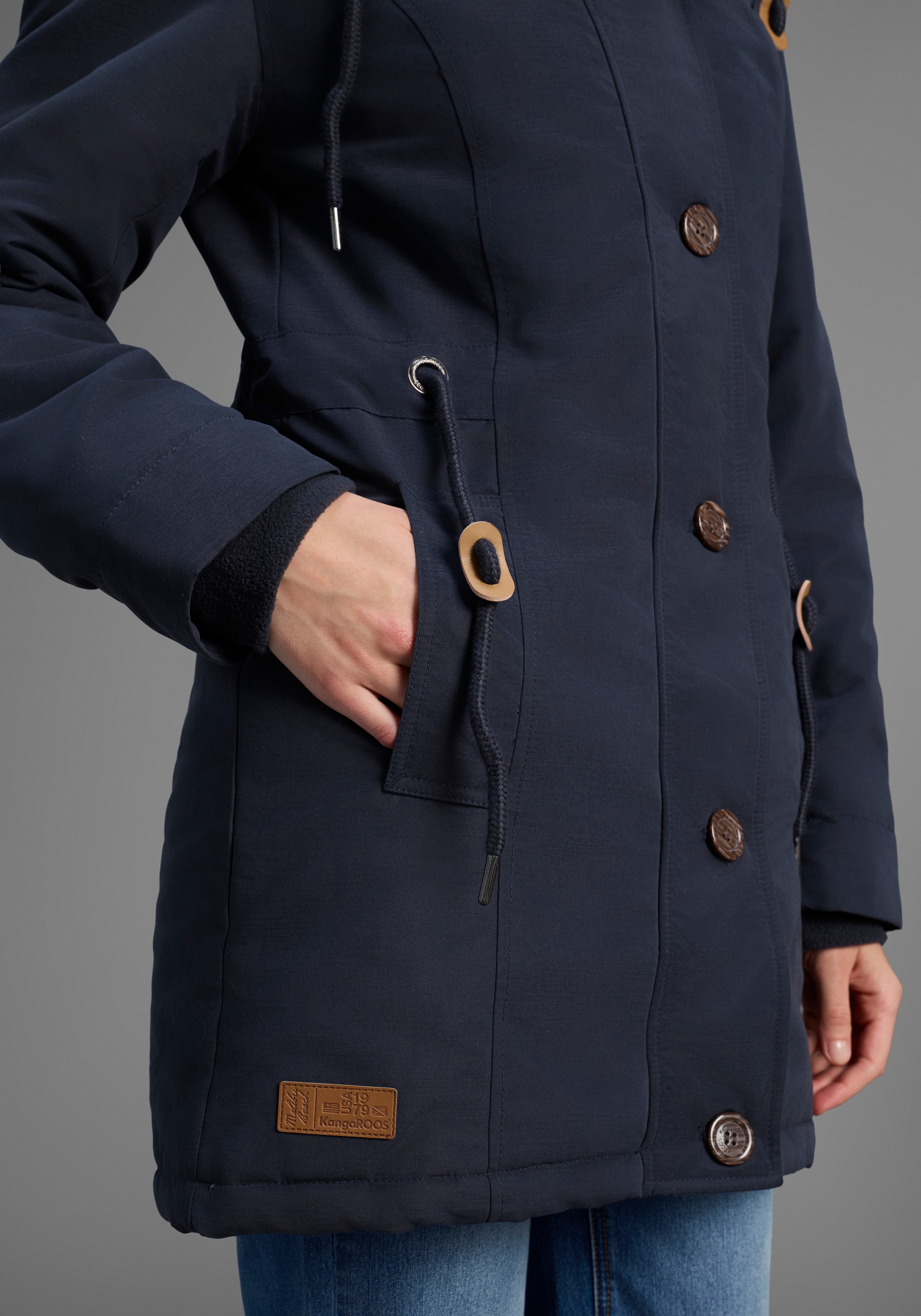 KangaROOS Winterjacke, mit Kapuze, für die kalte Jahreszeit, aus leichtem Webstoff, modisch