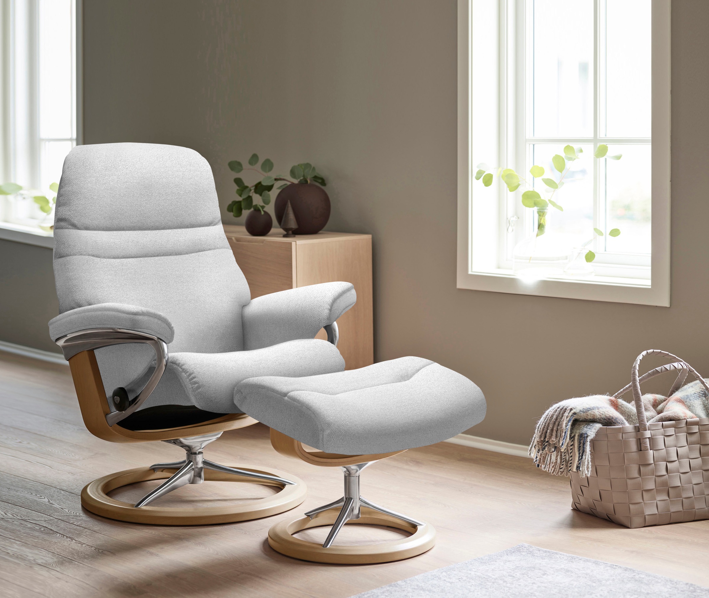 Stressless® Relaxsessel »Sunrise«, (Set, Relaxsessel mit Hocker), mit Signature Base, Größe M, Gestell Eiche