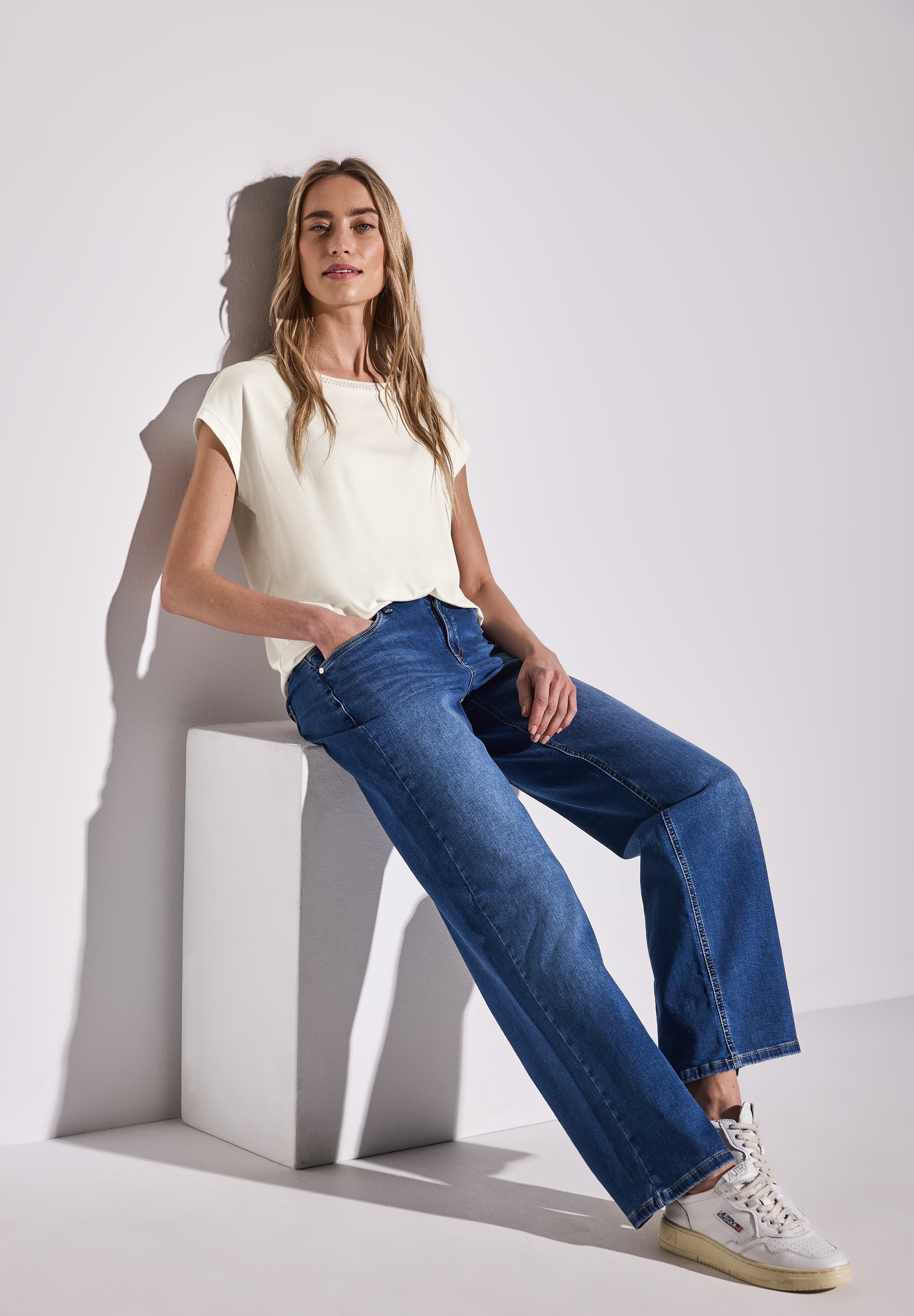 STREET ONE T-Shirt, mit Dekortape und elastischem Saum