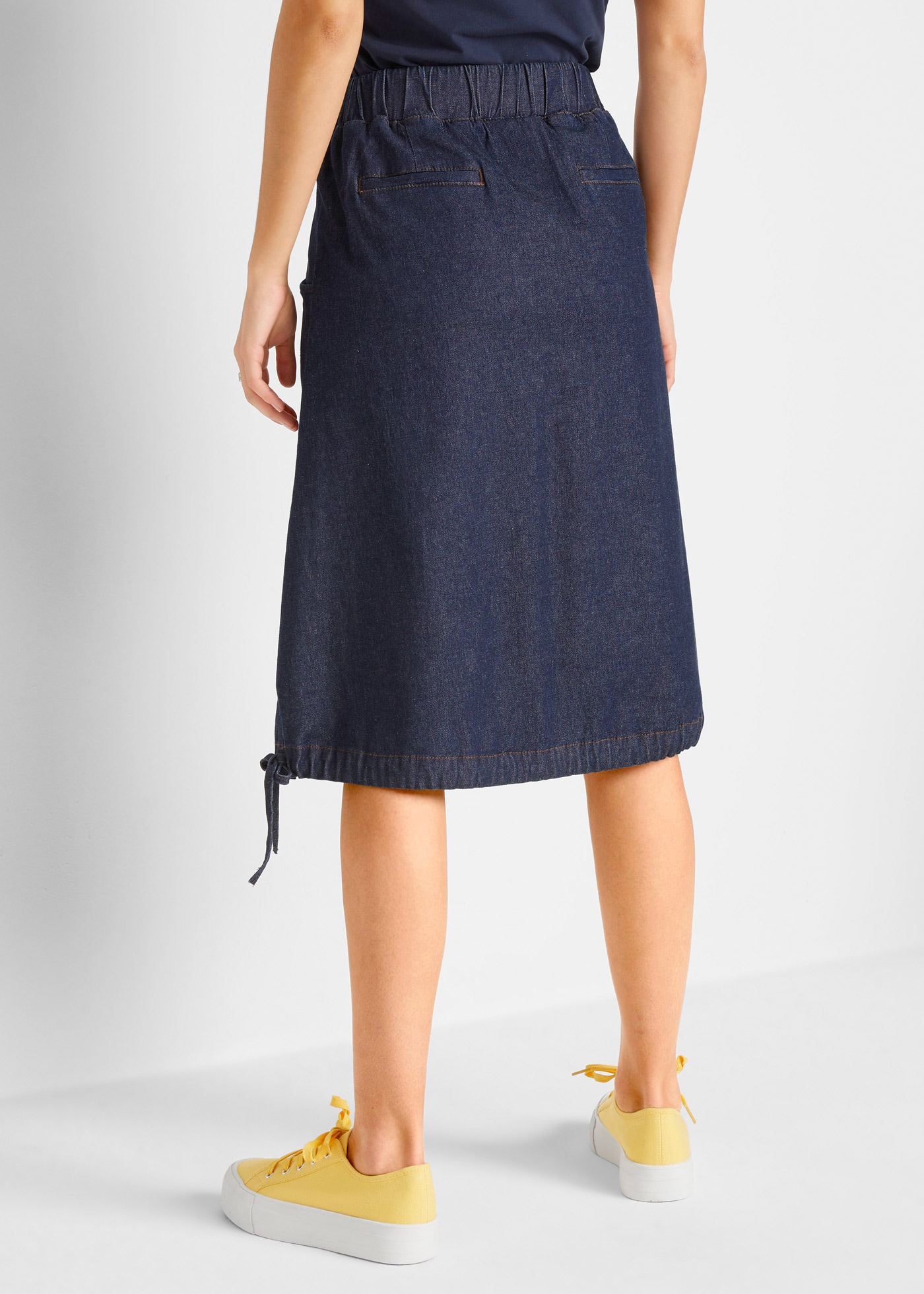 bonprix Jeansrock hinten mit elastischem Bund, in Ballonform durch Kordelzug im Saum