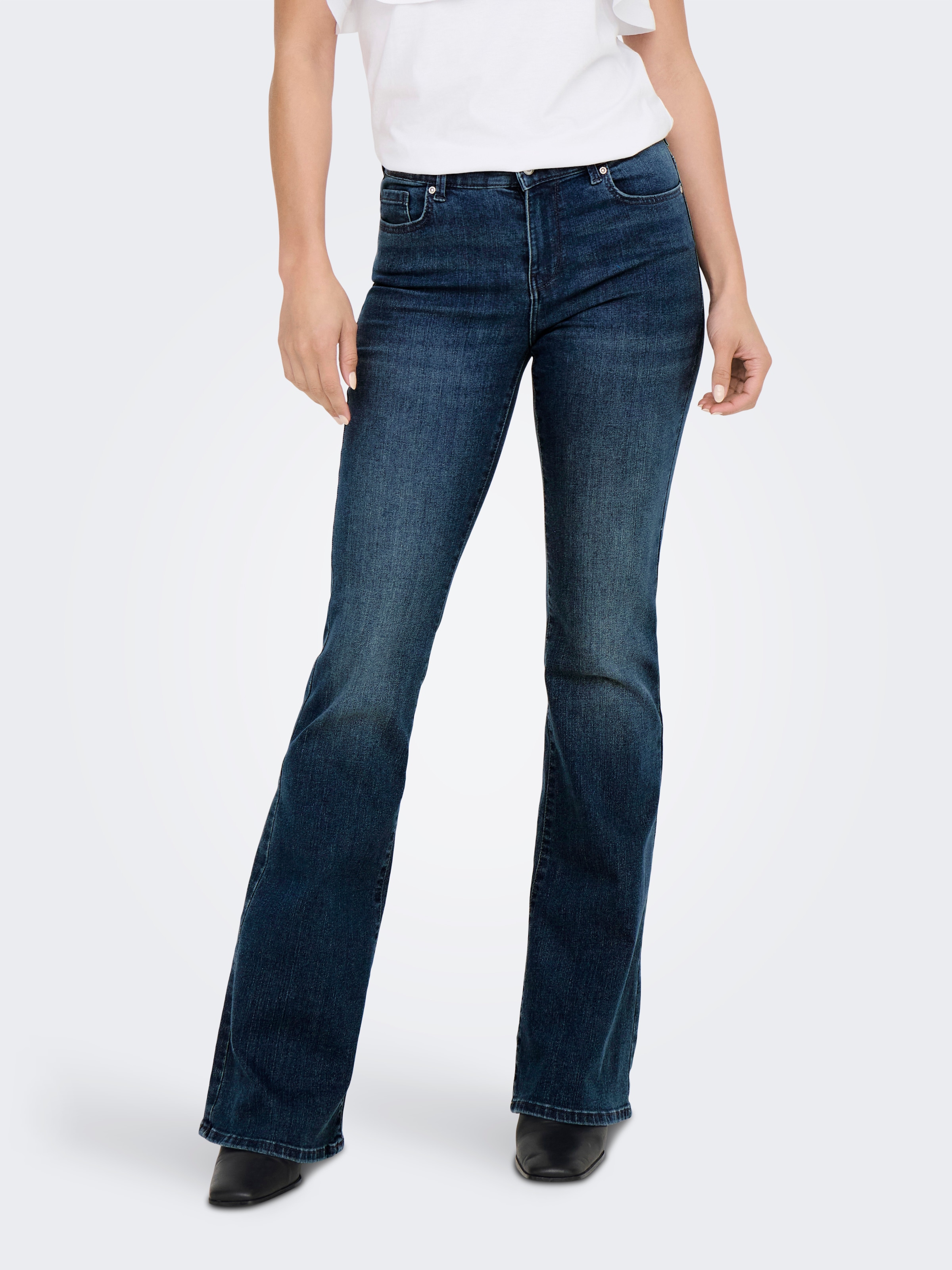 ONLY Bootcut-Jeans »ONLLUSH MW RETRO FLARED DNM« Materialmix, bootcut fit, Regular Waist, 
Retro-Fit