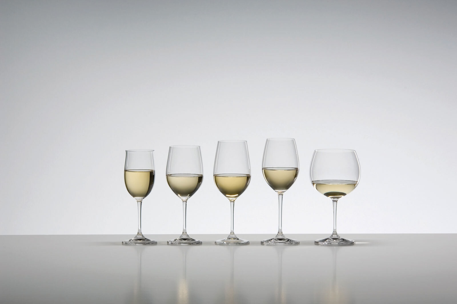 RIEDEL THE WINE GLASS COMPANY Champagnerglas »Champagner Weingläser Vinum 445 ml 2er Set transparent« Spülmaschinengeeignet