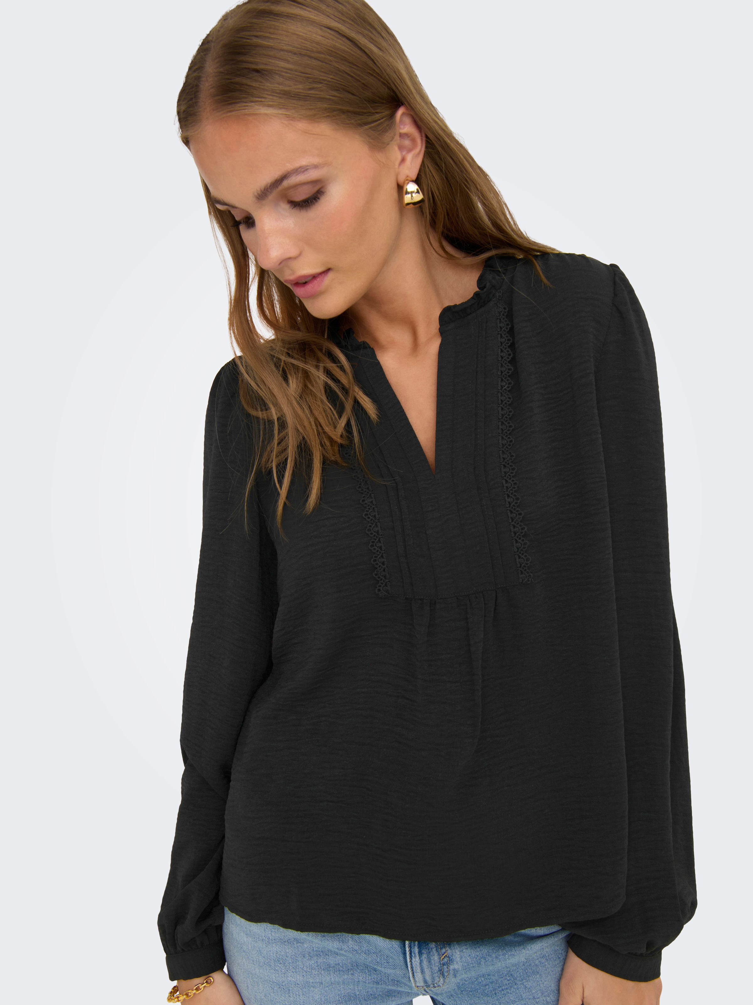 JDY Langarmbluse »JDYRACHEL LIFE L/S PINTUCK TOP WVN NOOS«, im romantischen Look mit Spitzenbordüre