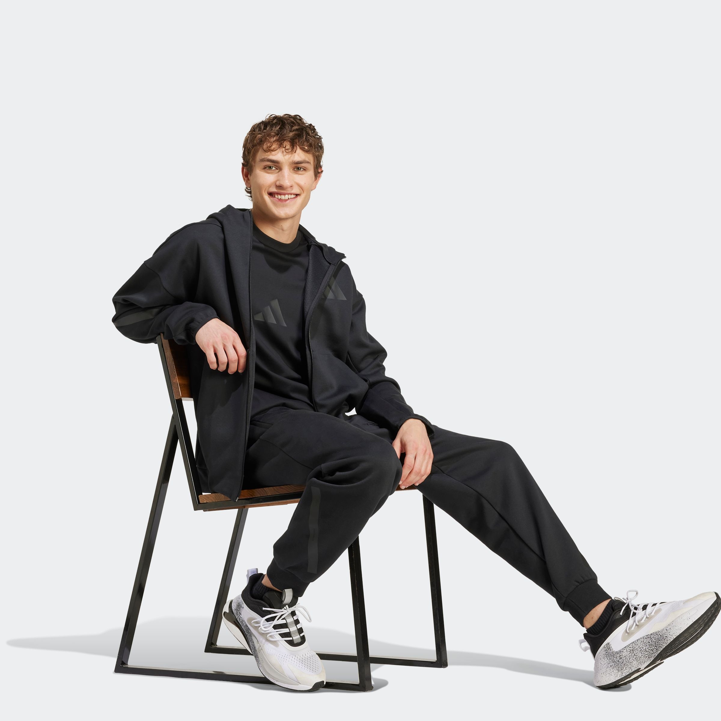 adidas Sportswear Kapuzensweatshirt »M Z.N.E. FZ«, für sportliche Aktivitäten, aus Polyester und Baumwolle
