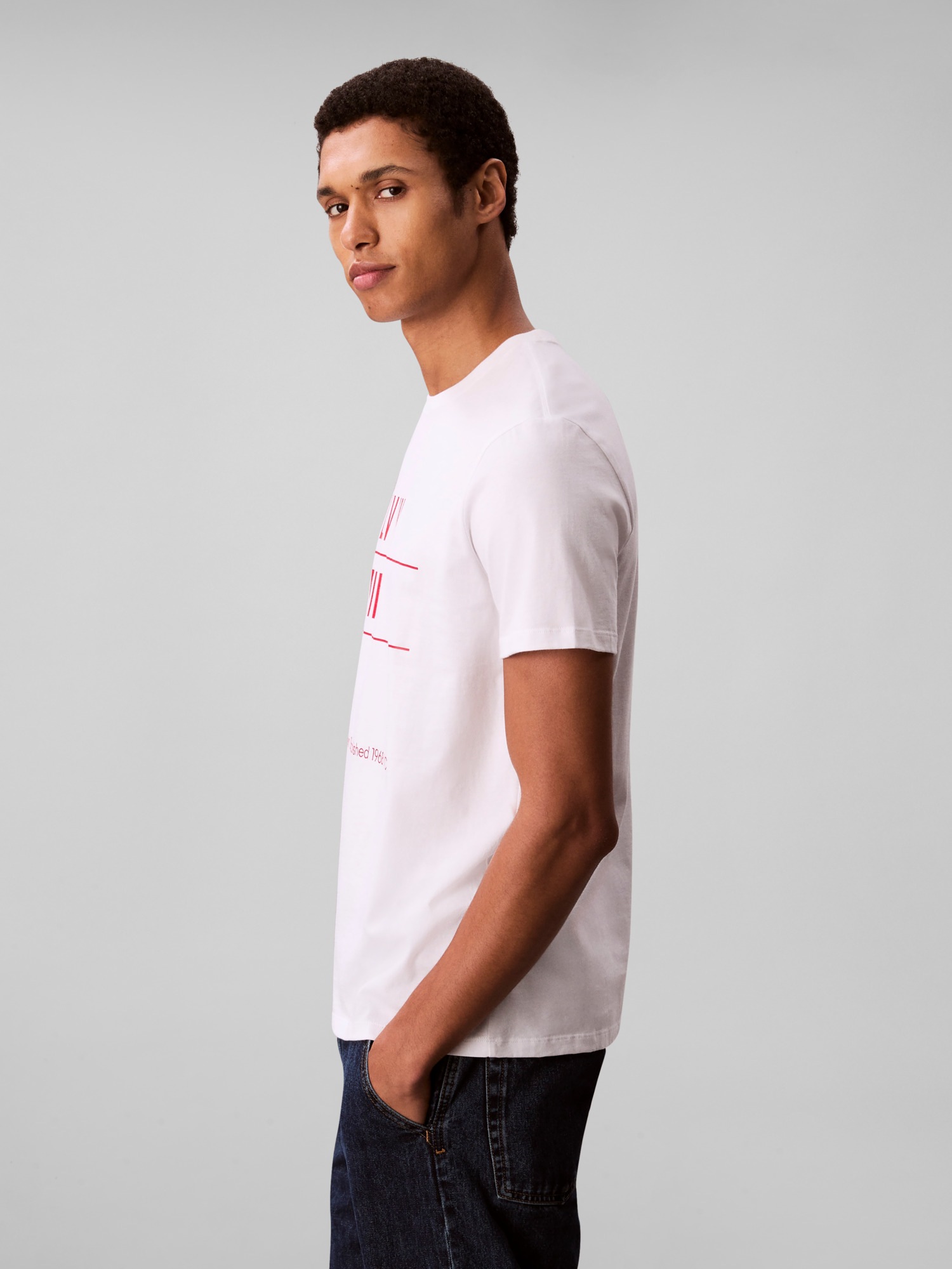 Calvin Klein Jeans T-Shirt »SS 30S EU CALVIN KLEIN NY GRAPHI«, Mit Rundhalsausschnitt, regular fit