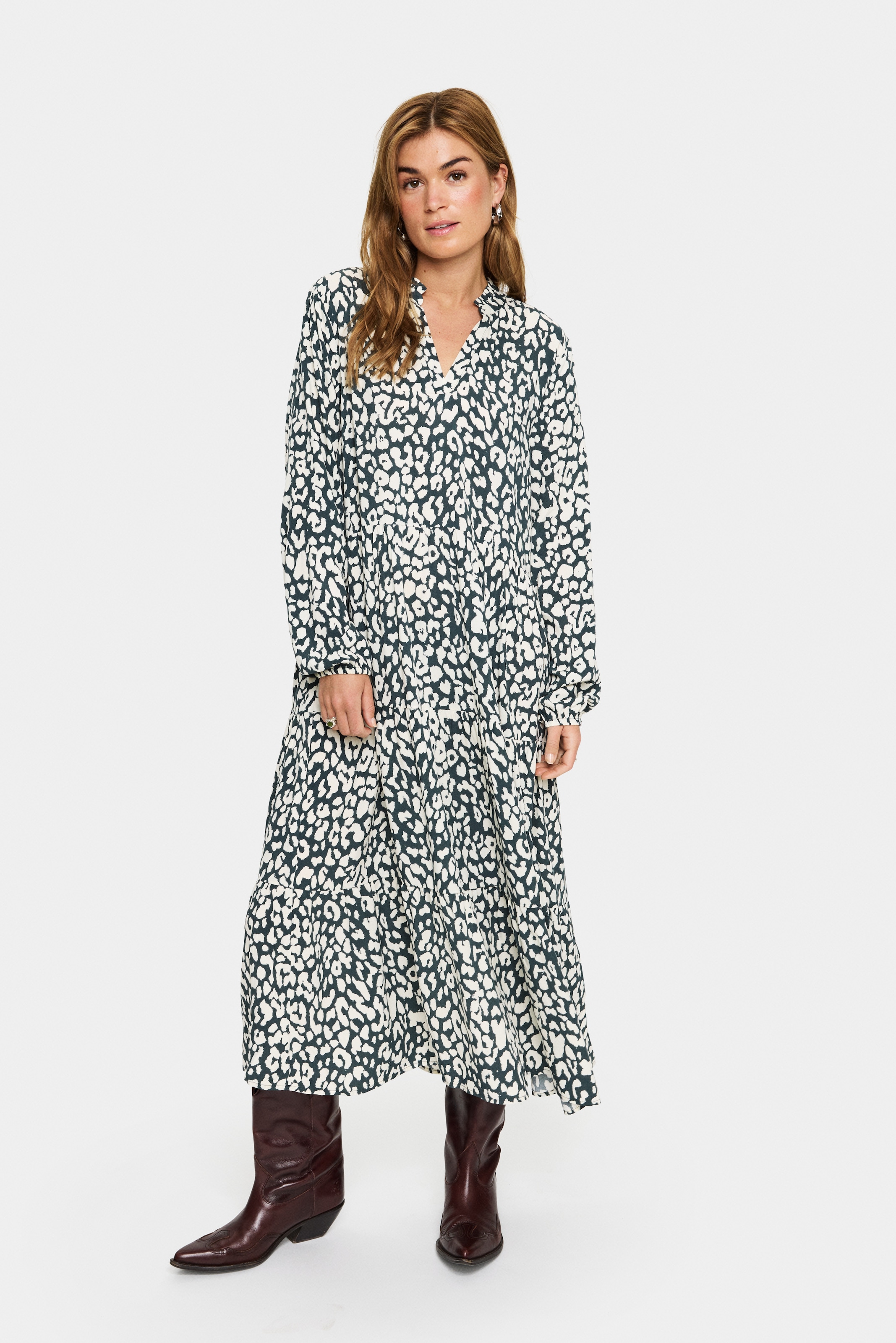 Saint Tropez Sommerkleid »EdaSZ Maxi Dress«, mit Volant