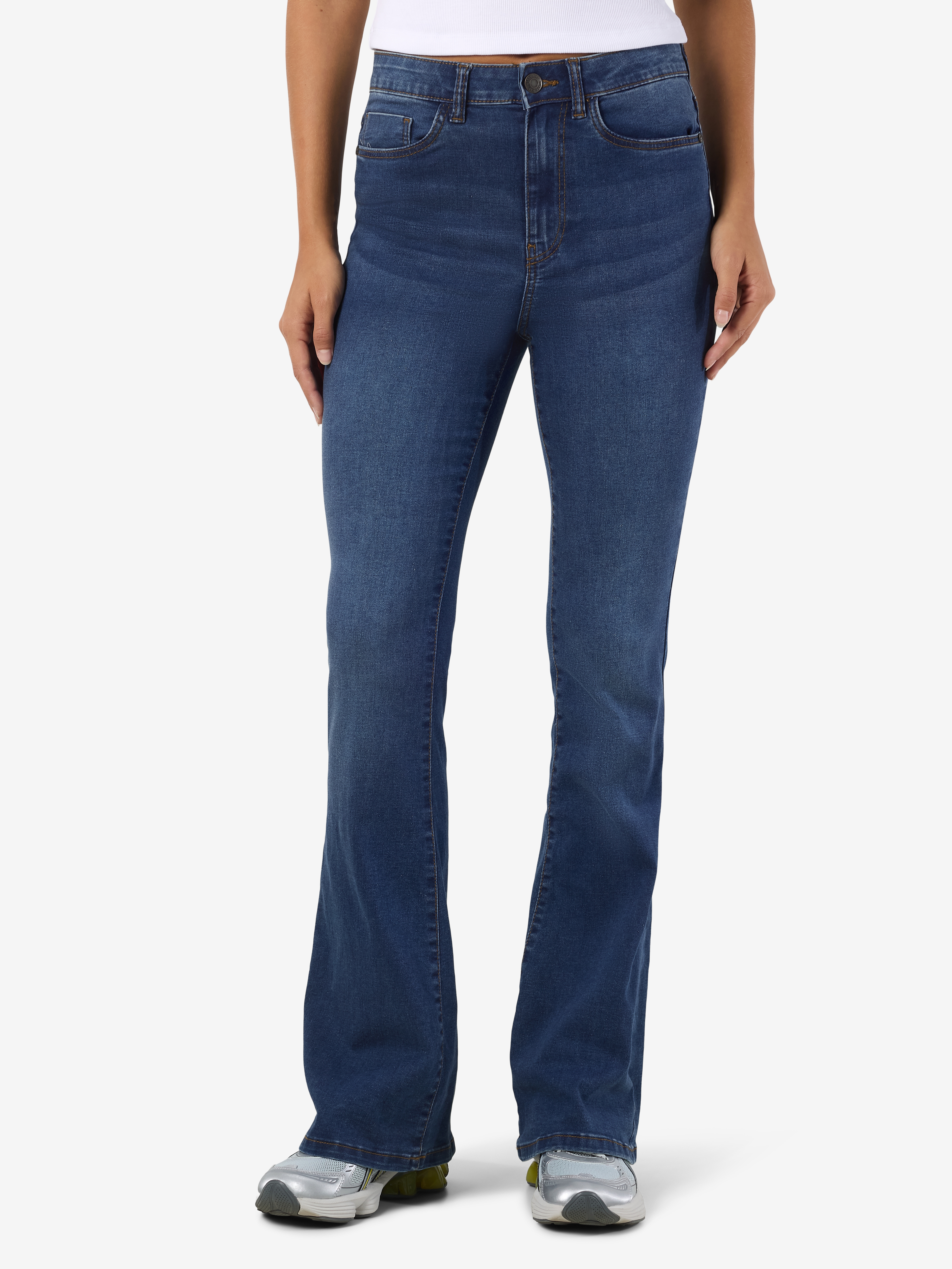 Noisy May Damen High-waist-Jeans »NMSALLIE HW FLARE JEAN VI021MB FWD NOOS« in blau, Größe 27