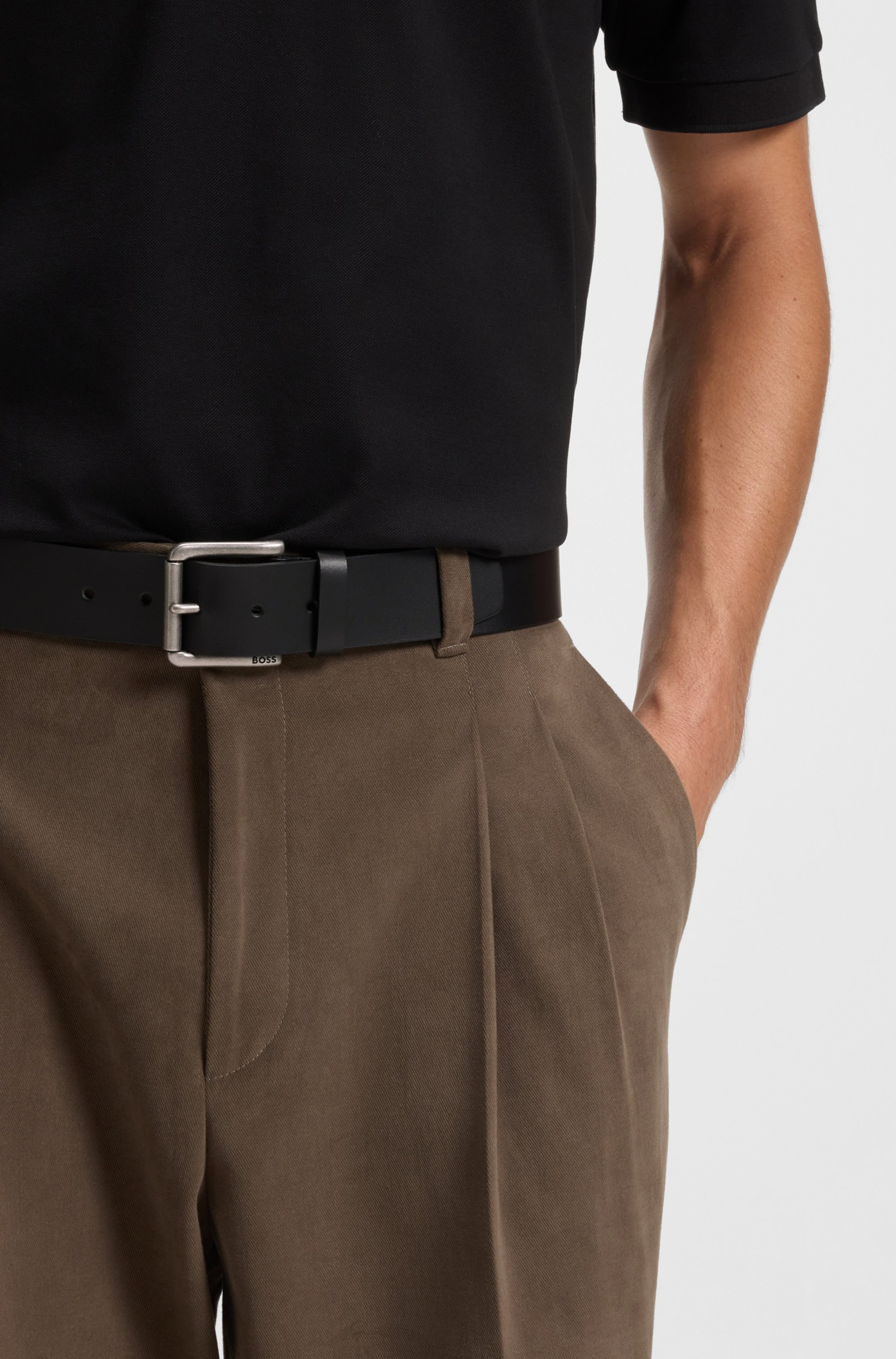 BOSS Ledergürtel »Joris Sz40«, mit Logo auf der Dornschließe