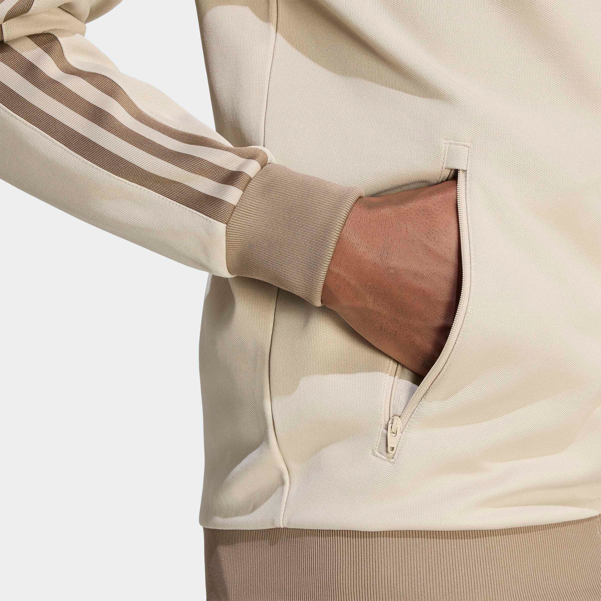 adidas Originals Trainingsjacke »BECKENBAUER TT« mit Rundhalsausschnitt, aus Baumwolle und Polyester, in normaler Länge