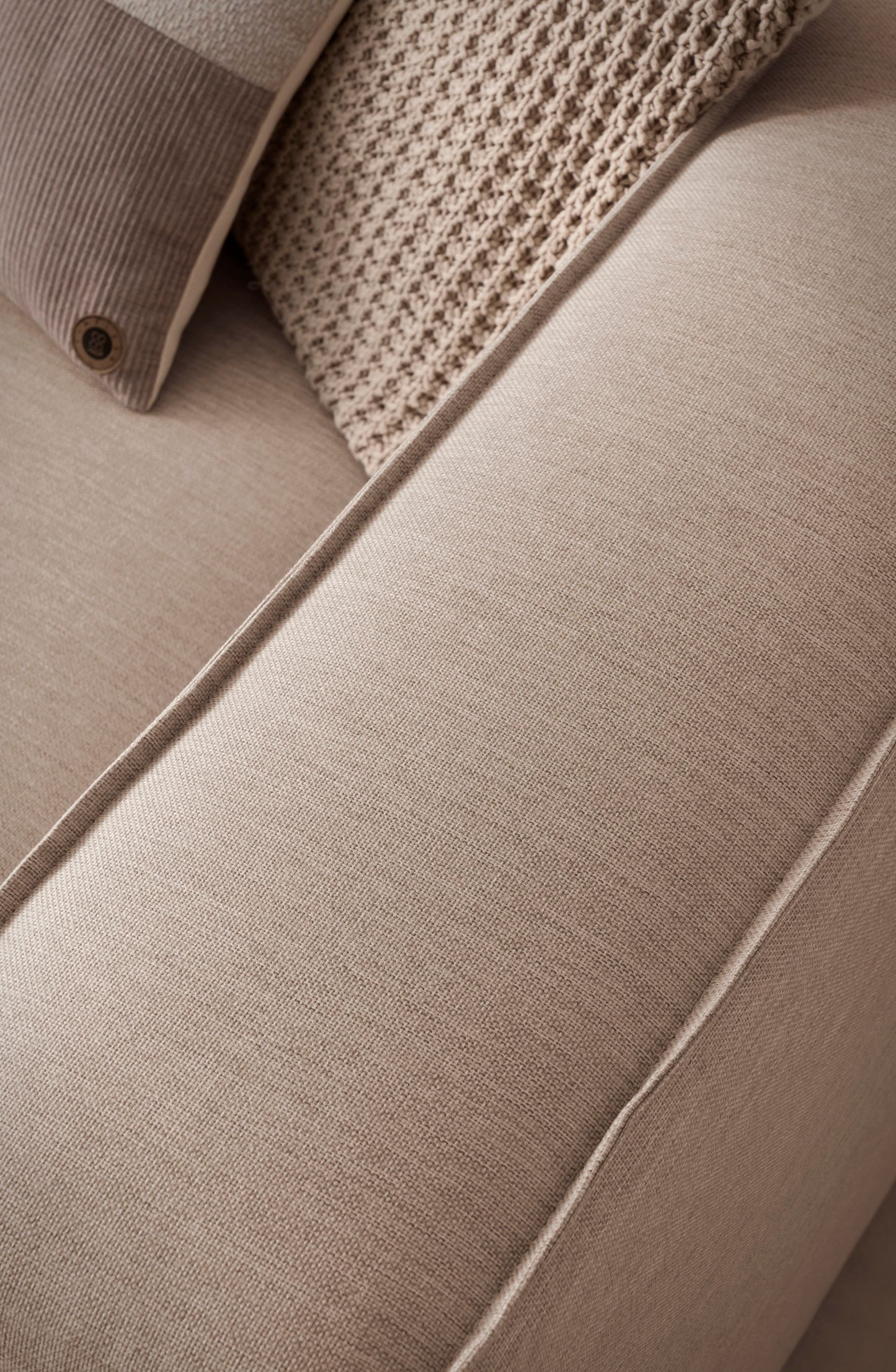 LeGer Home by Lena Gercke Ecksofa »PIARA XXL, Big-Sofa in Cord oder Leinenoptik, L-Form, mit Kedernaht«, wahlweise Ottomane rechts/links, schwarze Füße, extra tiefe Sitzfläche