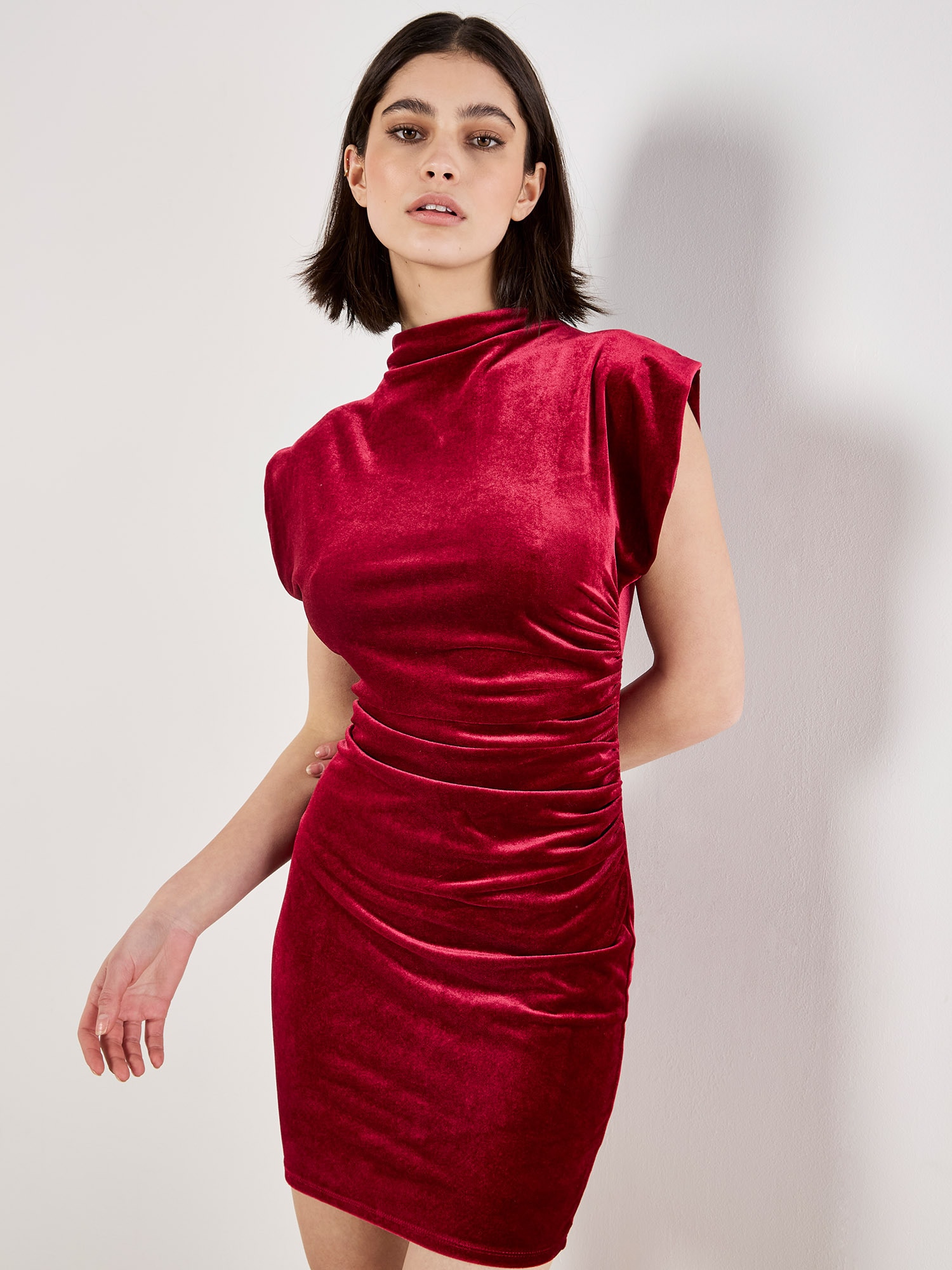 Apricot Samtkleid »Samtkleid« mit Flügelärmeln
