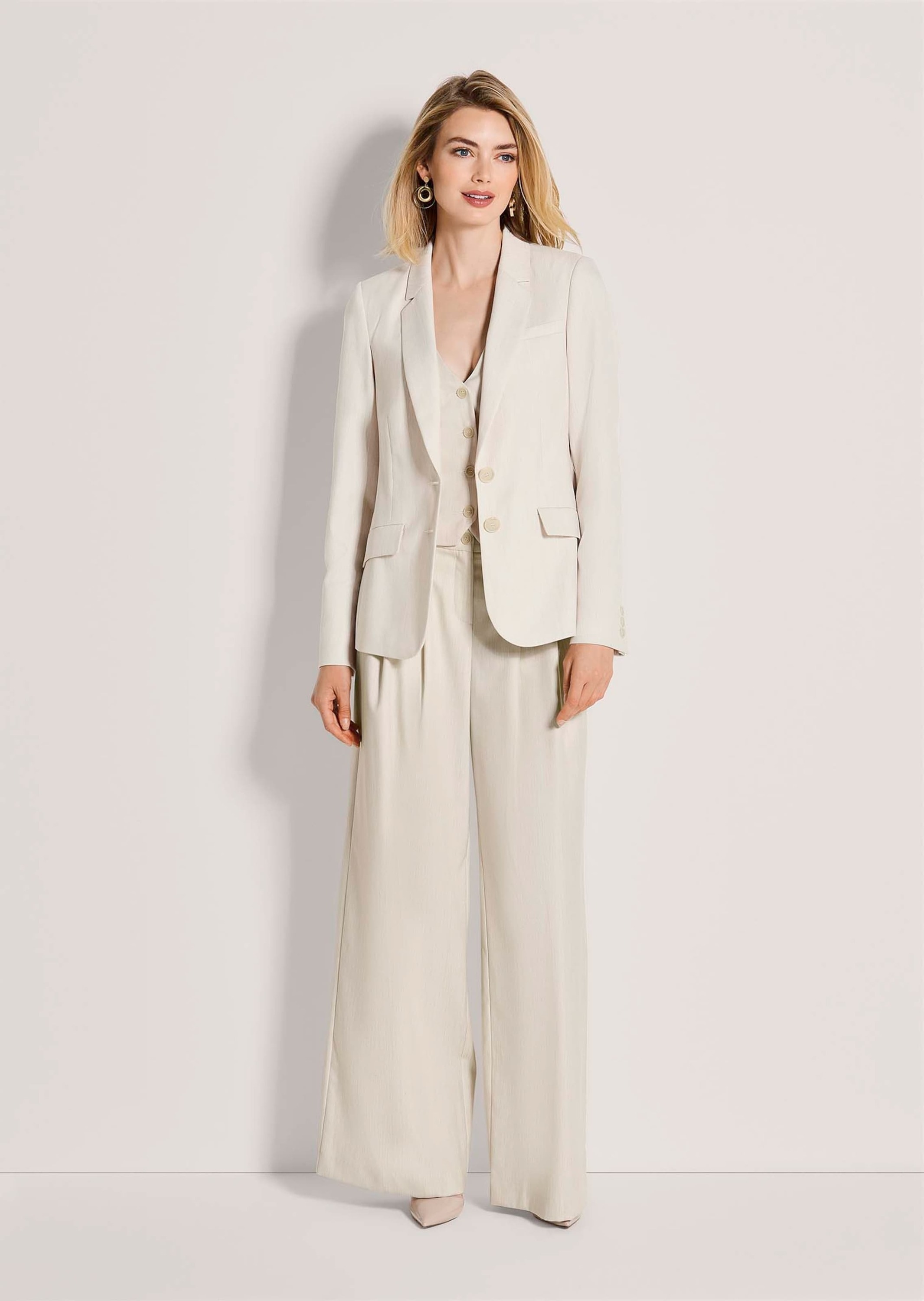 MADELEINE Jackenblazer »Blazer Moderner Einreiher mit Reverskragen« Knopfdetail