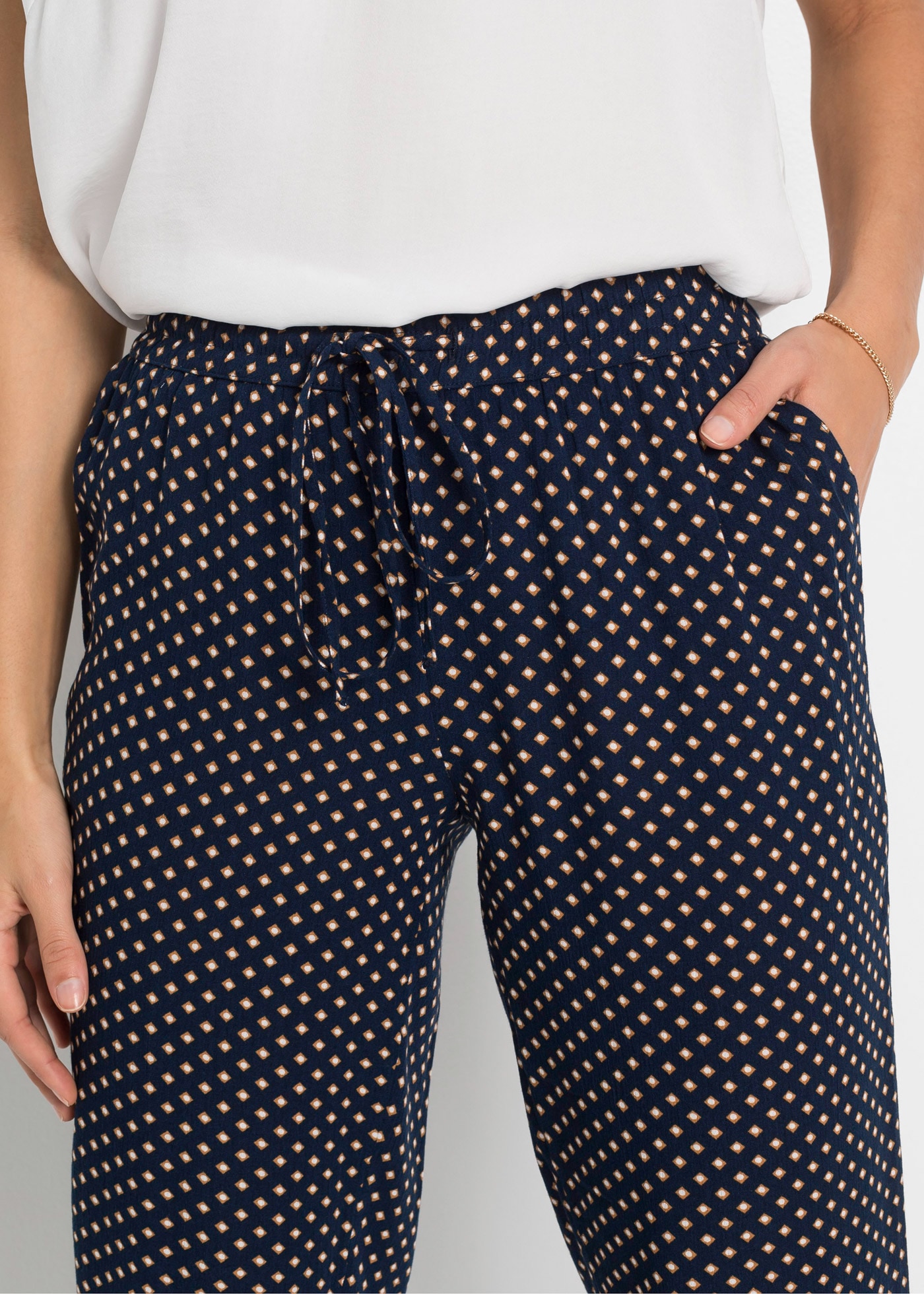 bonprix Schlupfhose »Schlupfhose aus reiner Viskose«  aus Viskose, elastischer Bund, lockere Passform, eleganter Stil