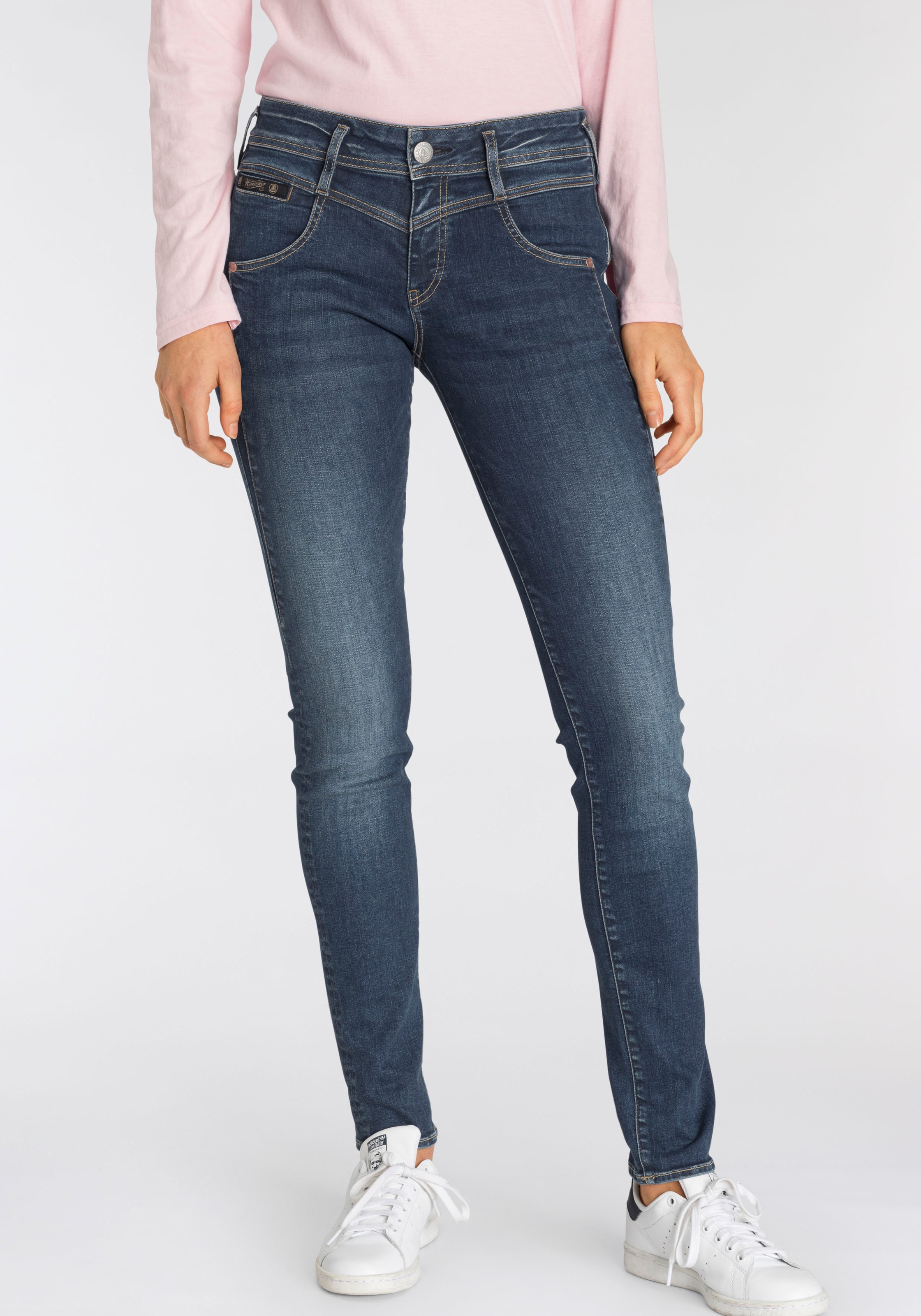 im Slim-fit-Jeans SLIM«, Keileinsatz Shaping-Wirkung kaufen Online Shop Herrlicher eingearbeiteten durch OTTO »COSY