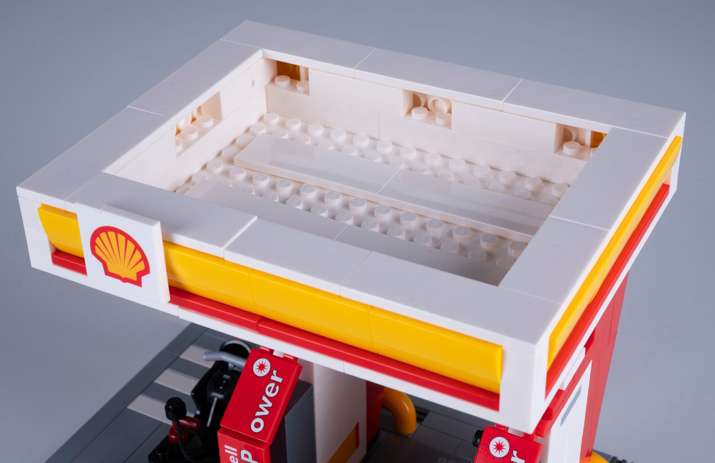 Jamara Konstruktions-Spielset »CaDA, Shell Tankstelle Bricks«, (305 St.)