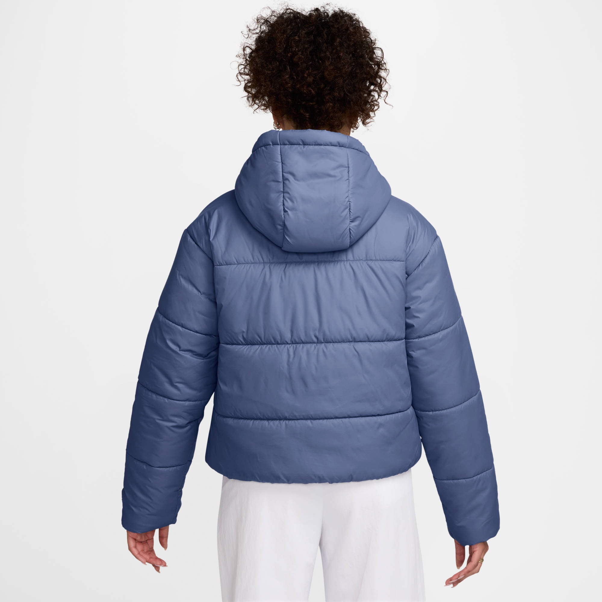Nike Sportswear Outdoorjacke »W NSW TF SYNFL NK CLSC PFR« wasserabweisendes Material, mit synthetischer Isolierung
