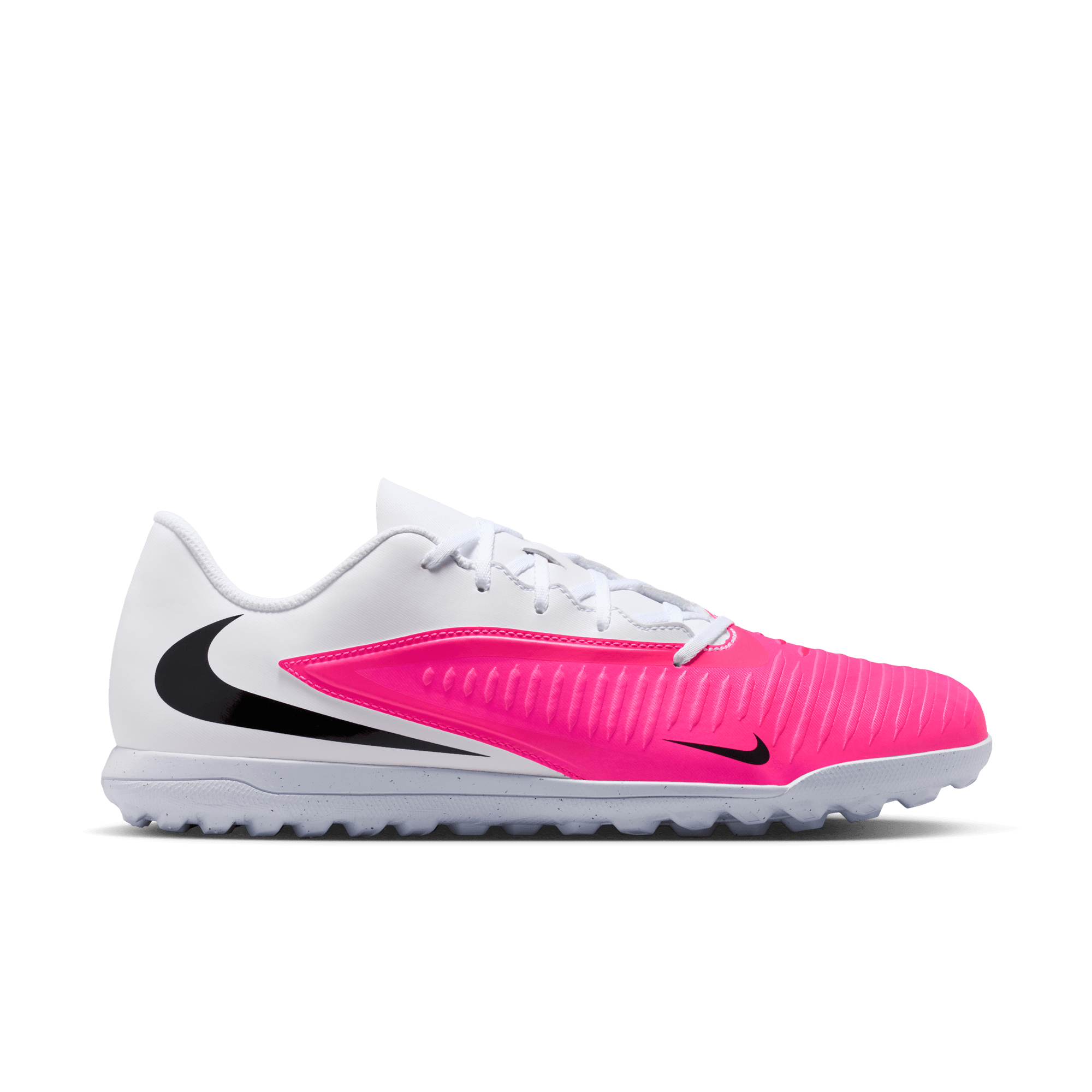 Nike Fußballschuh »PHANTOM 6 LOW CLUB TF T«  Ideal für den Einsatz auf kurzen Kunstrasenplätzen