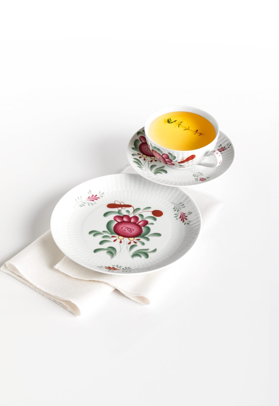 Seltmann Weiden Geschirr-Set »Teeservice Amina Ostfriesenrose 6er Set bunt« Spülmaschinenfest, Mikrowellensicher, Ofenfest