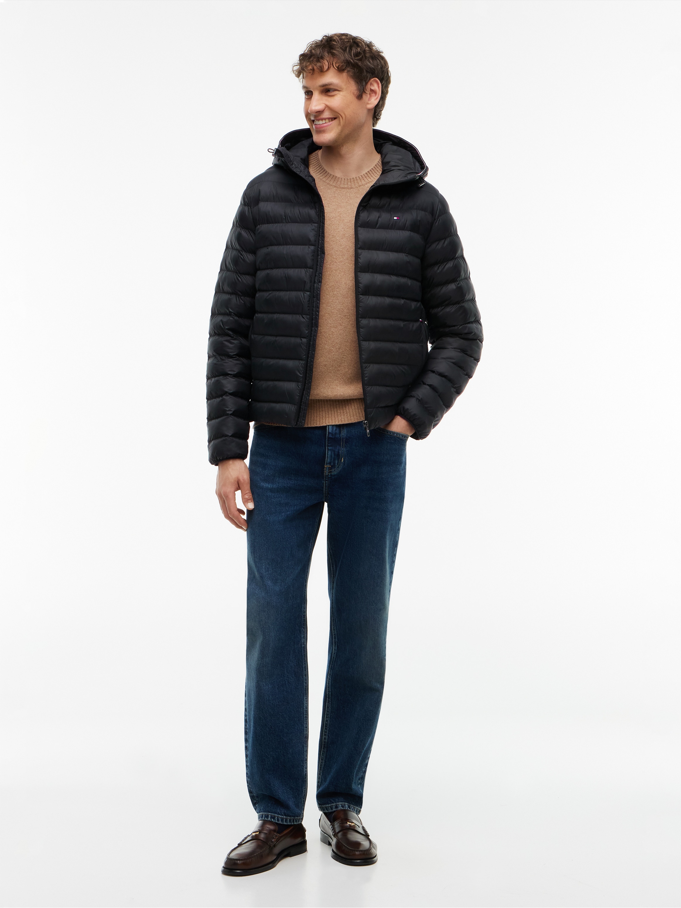 Tommy Hilfiger Steppjacke »PACKABLE RECYCLED HOODED« mit Kapuze sportive Kapuze mit Global Stripe
