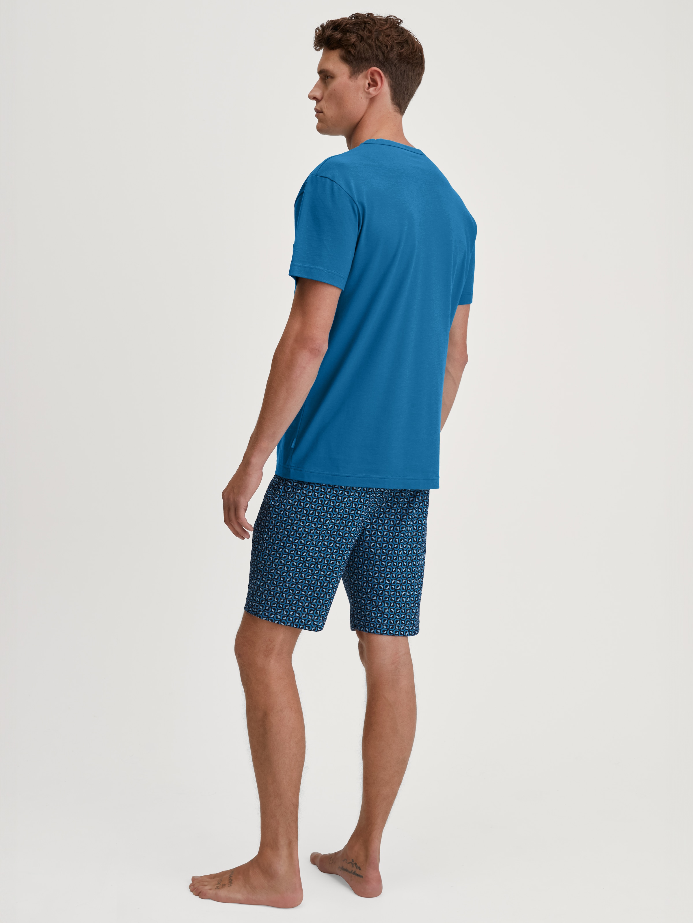 CALIDA Shorty »Relax Imprint 2«, (2 tlg.), V-Ausschnitt, Brusttasche, Kurzarm, Single Jersey Qualität