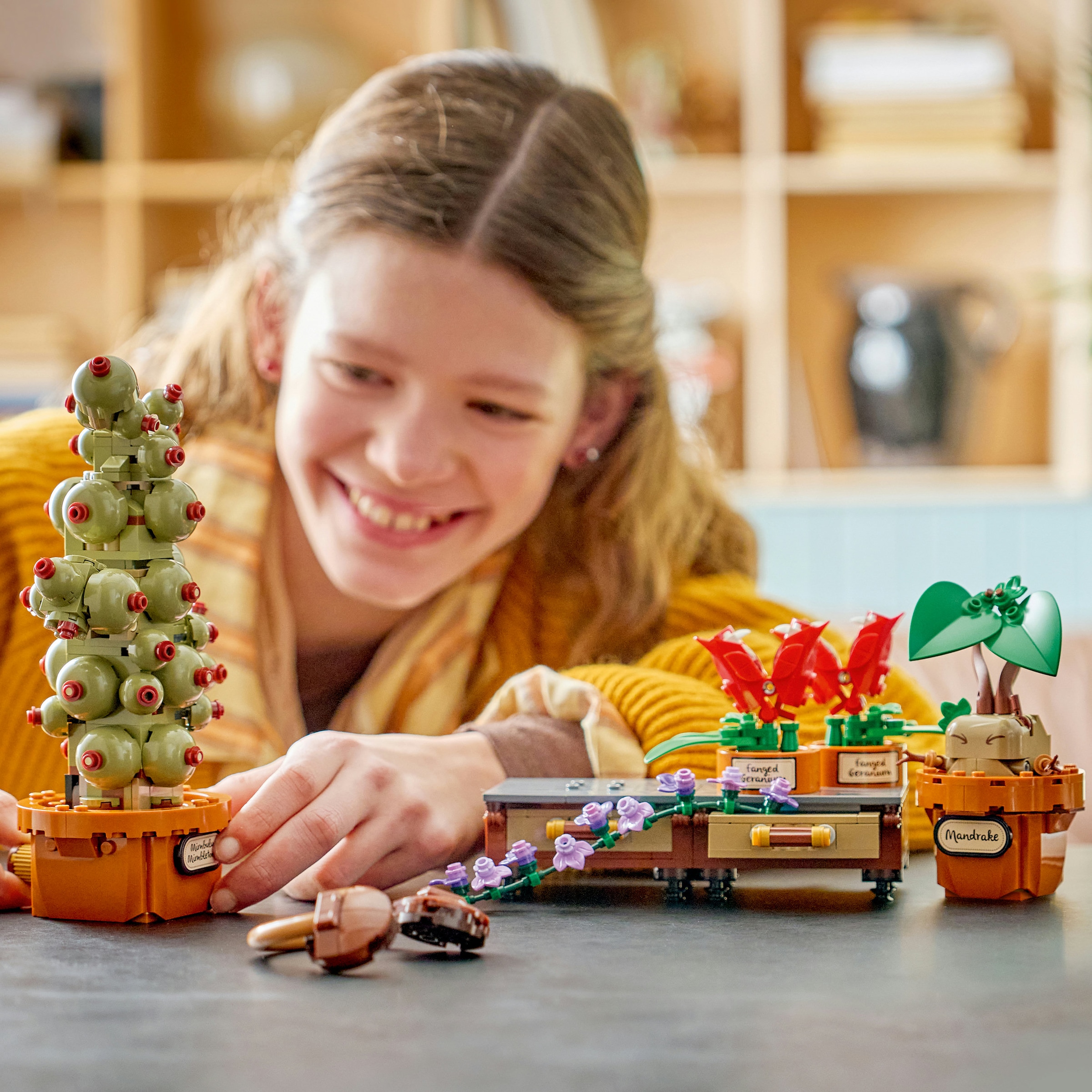 LEGO® Konstruktionsspielsteine »Schloss Hogwarts: Kräuterkunde-Pflanzen (76474), LEGO Harry Potter« Made in Europe