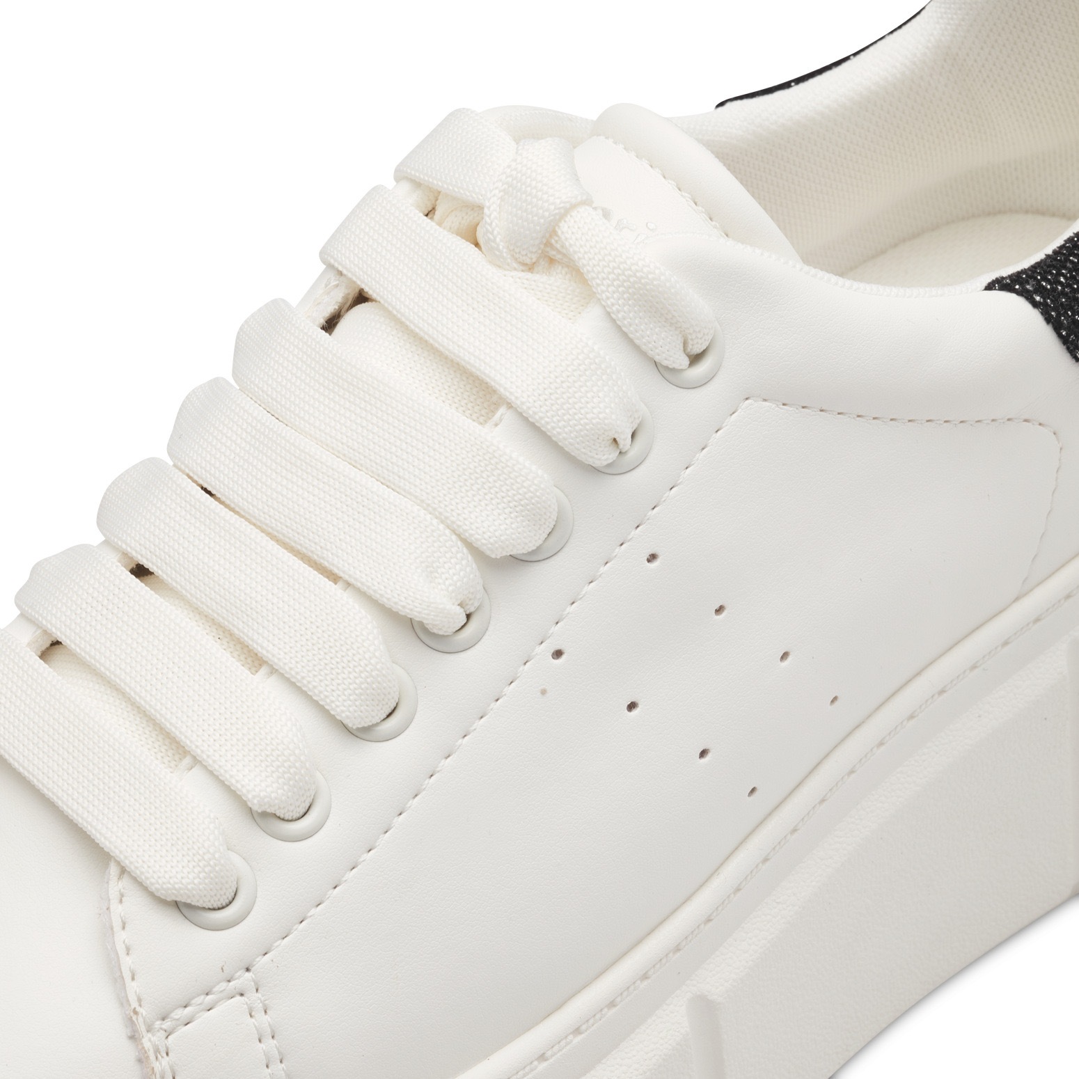 Tamaris Keilsneaker, Freizeitschuh, Halbschuh, Schnürschuh mit gepolstertem Schaftrand