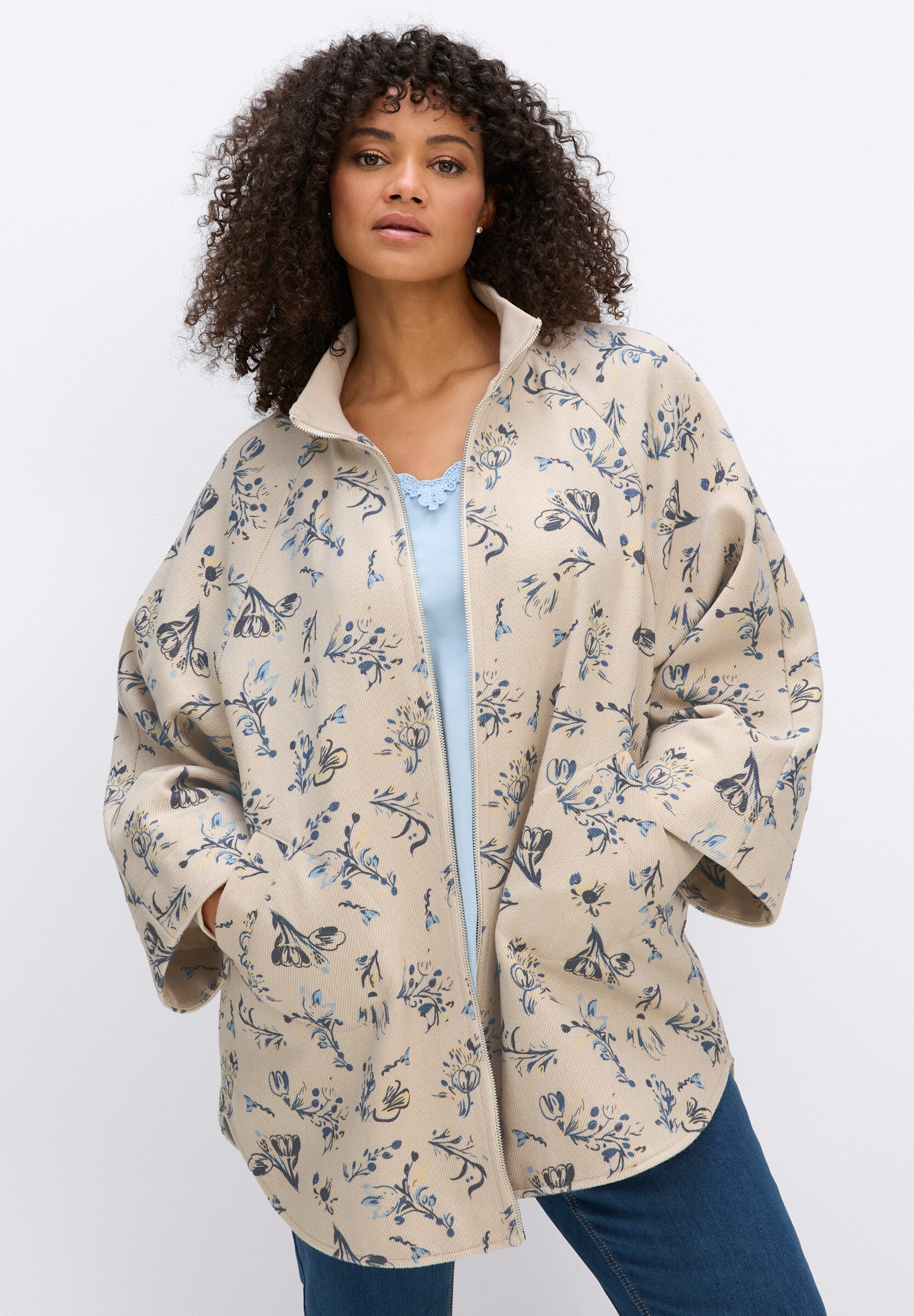 Sheego Cape »Cape Cape mit Blütenprint und Rippbündchen« keine Angabe